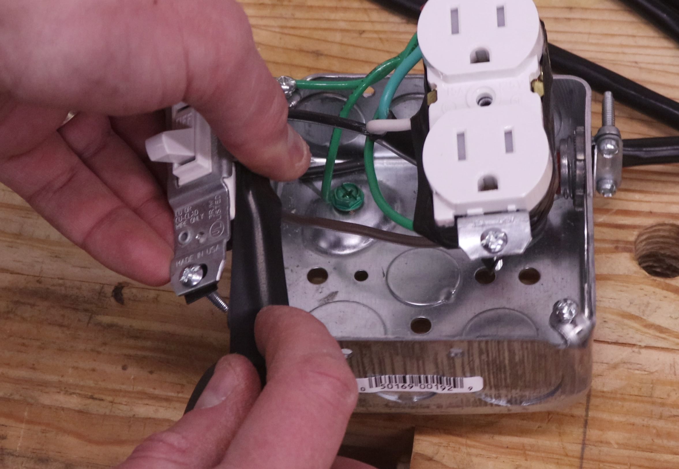 DIY Portable Switched Power Outlet With Extension Cord 8 Steps (with