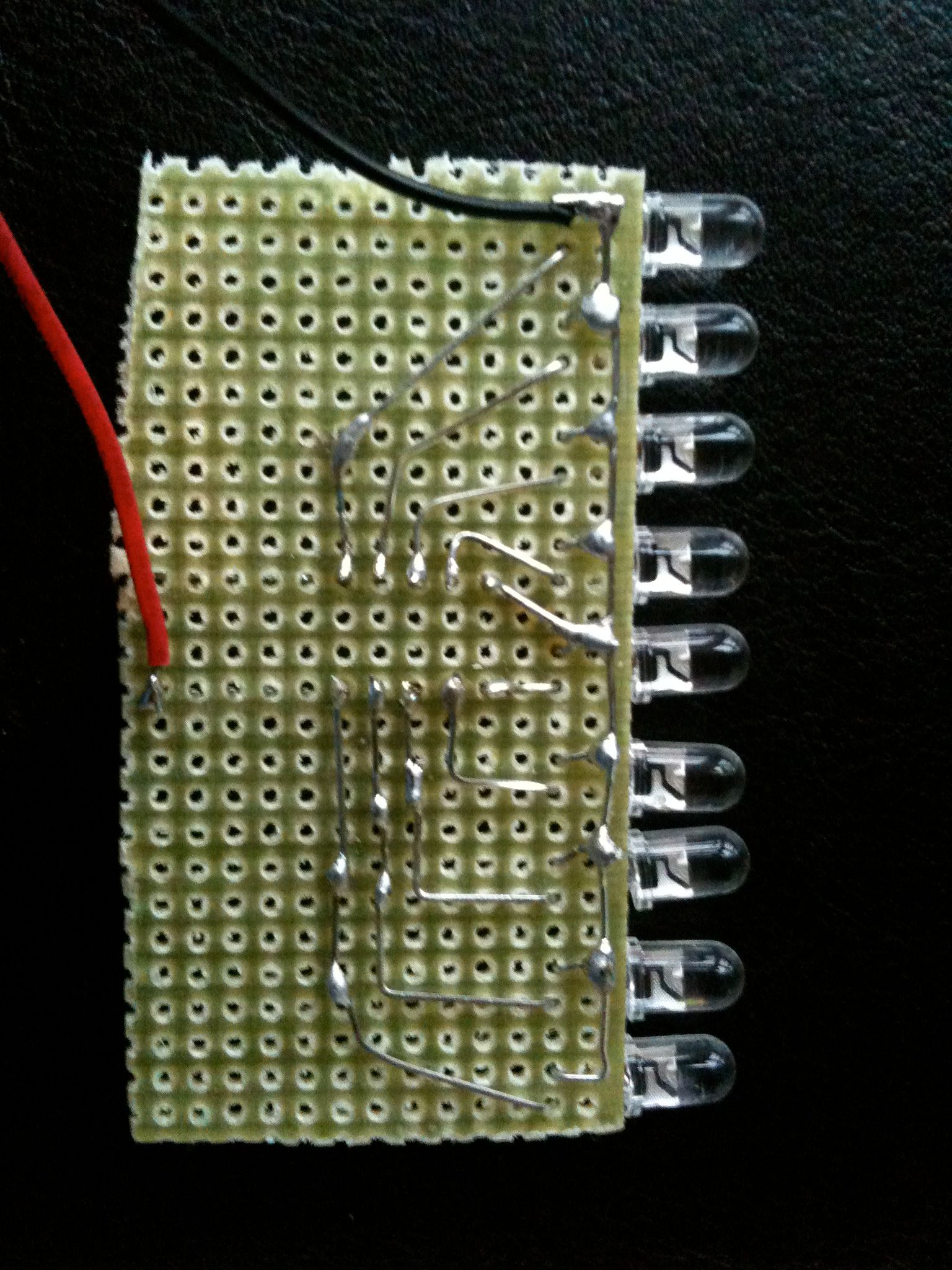 minimal larson scanner/cyclon DIY Project DIY Project Image