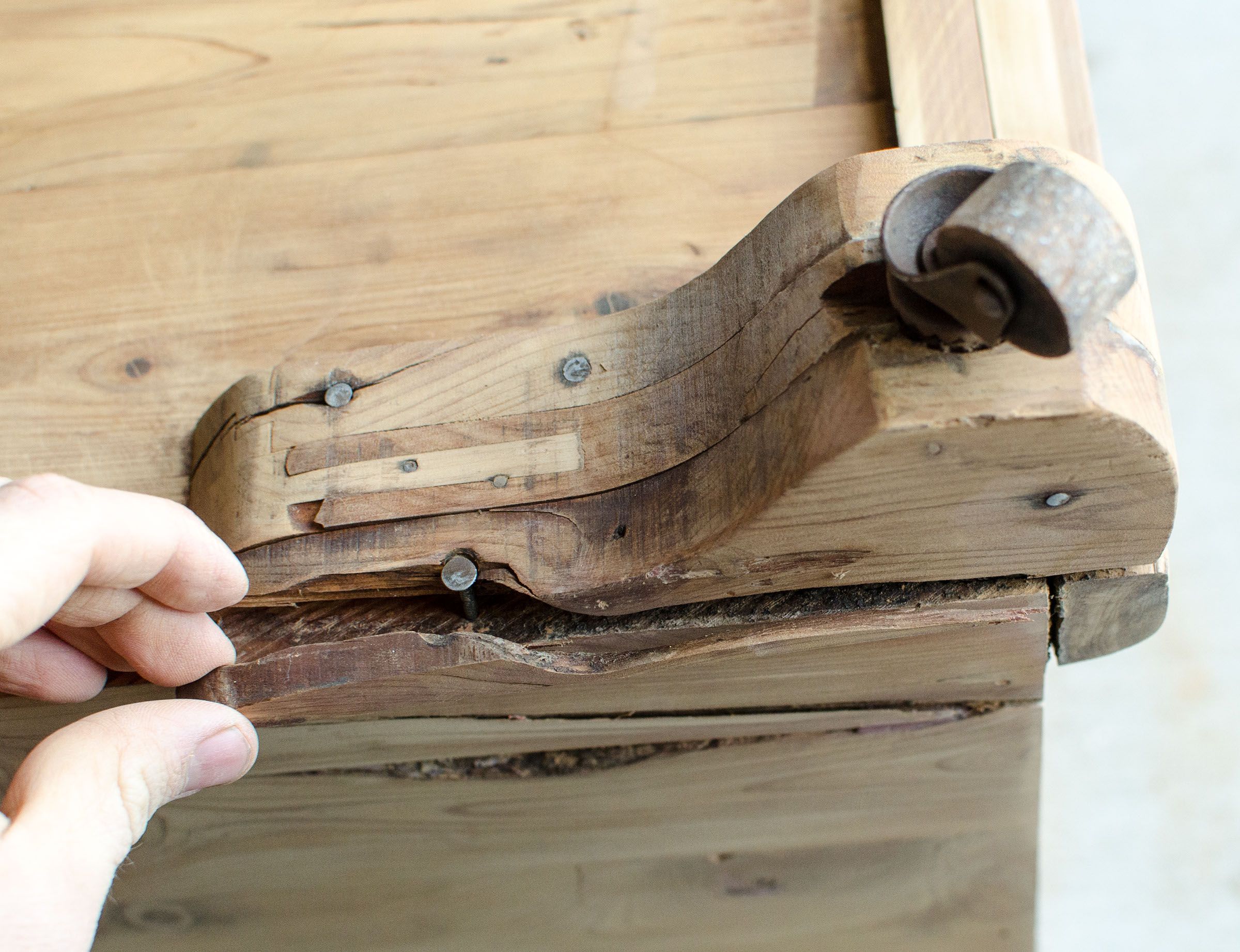 Refinishing Old Furniture : 15 Steps (with Pictures) - Instructables