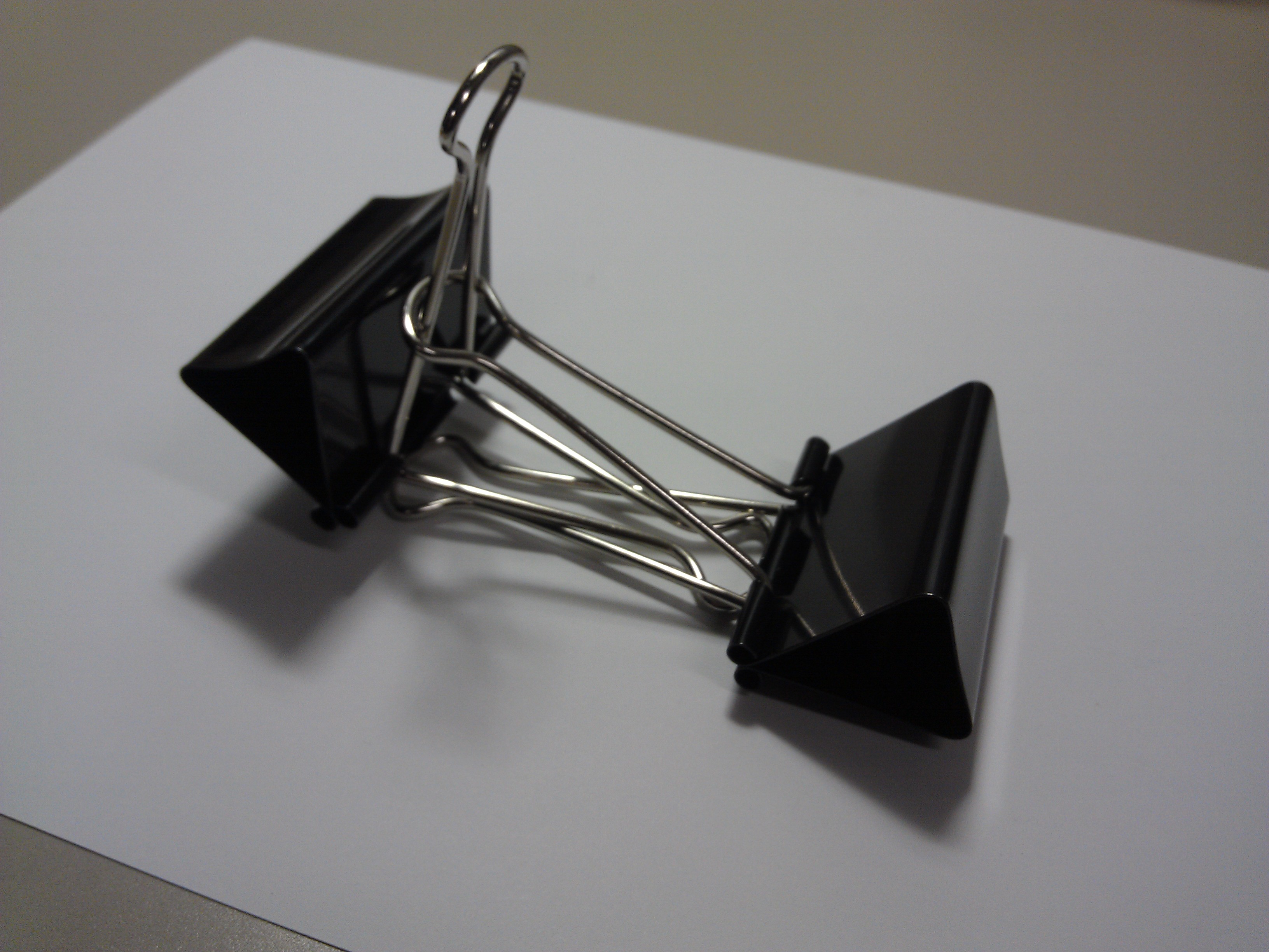 Threebinderclip Smart Phone Holder 4 Steps Instructables