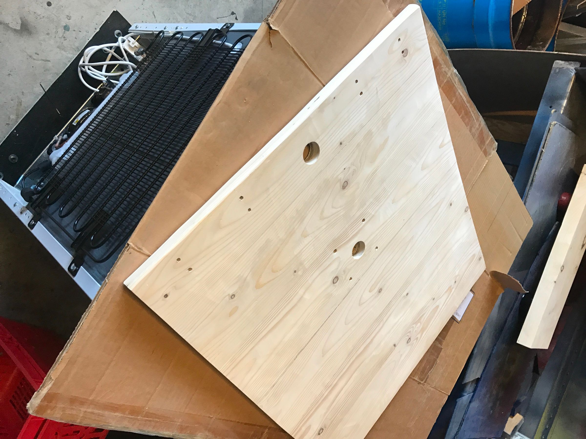 Convert a Mini Fridge Into a Kegerator 5 Steps (with Pictures