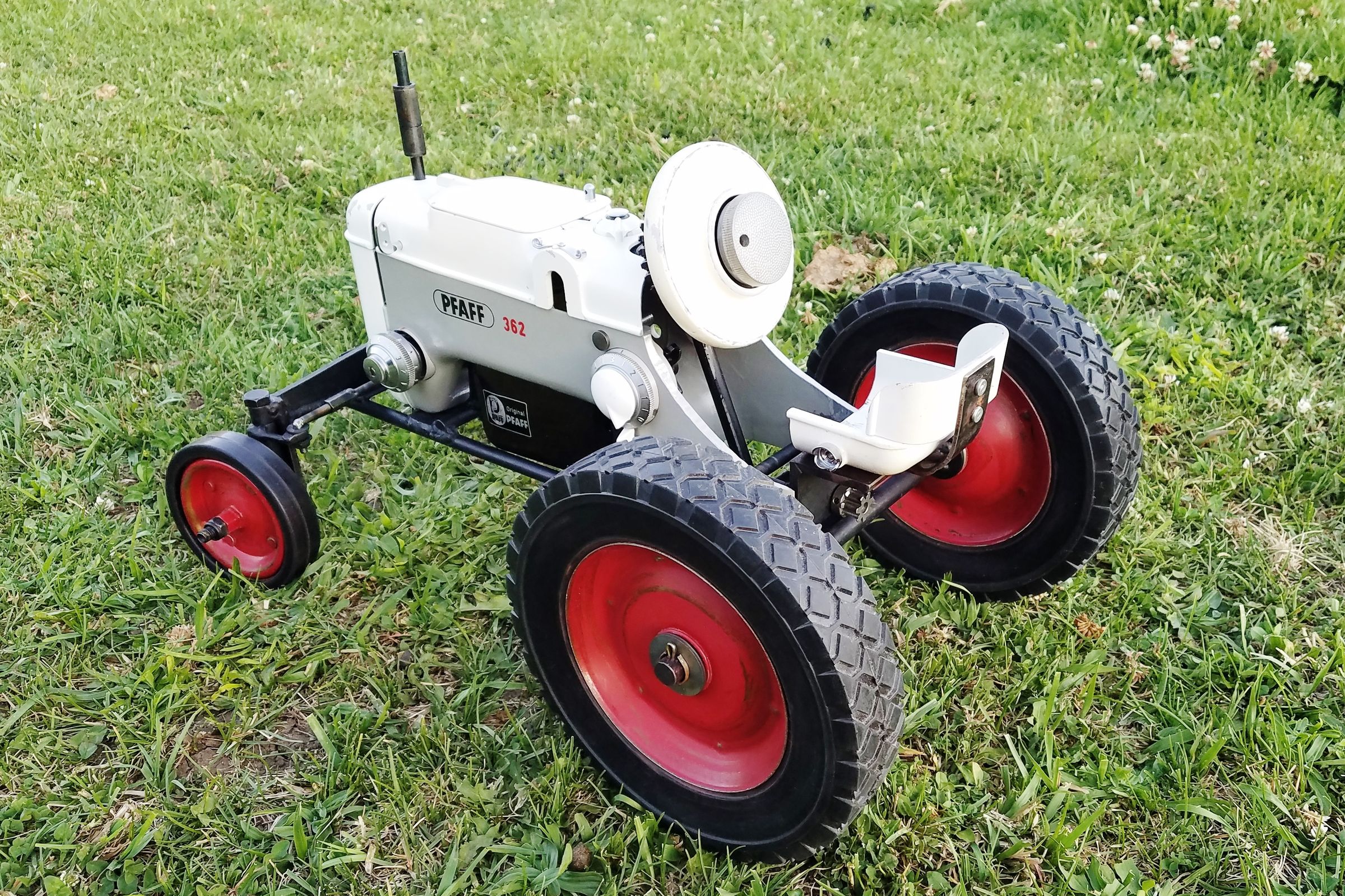 How to Make a Sewing Machine Tractor 21 Steps (with Pictures