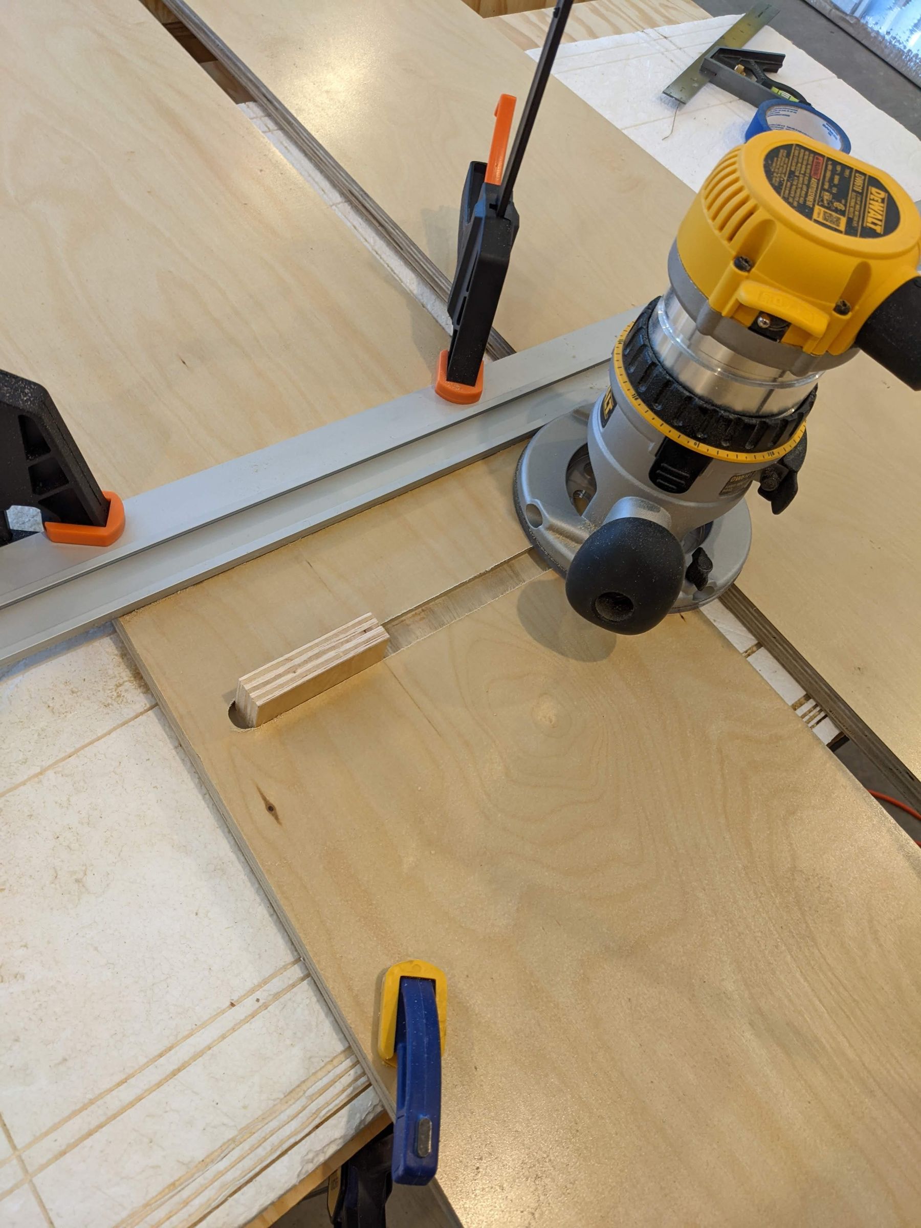 OneSheet Plywood Angled Bookshelf (Midcentury Modern) 15 Steps (with