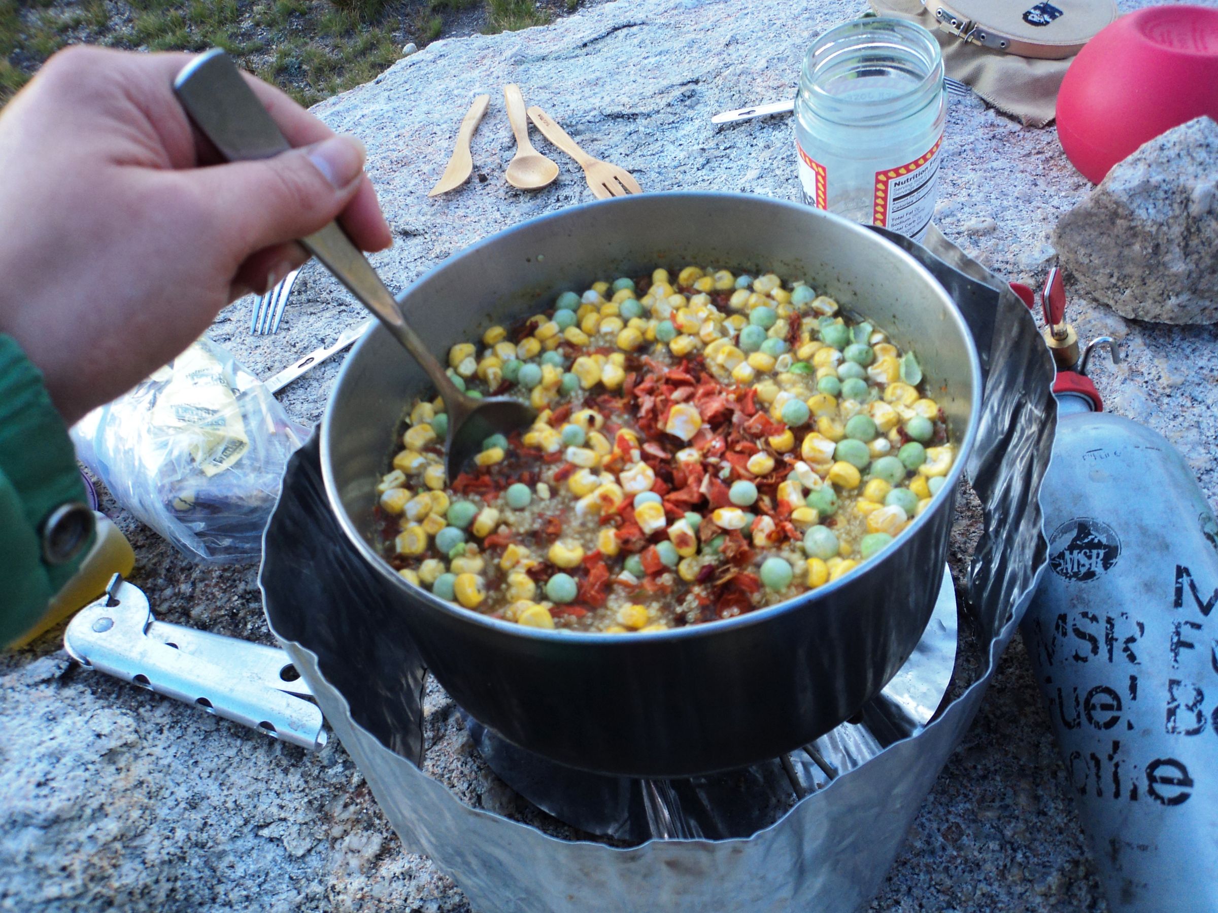 [Backpacking Food] Quinoa With Veggies 5 Steps (with Pictures