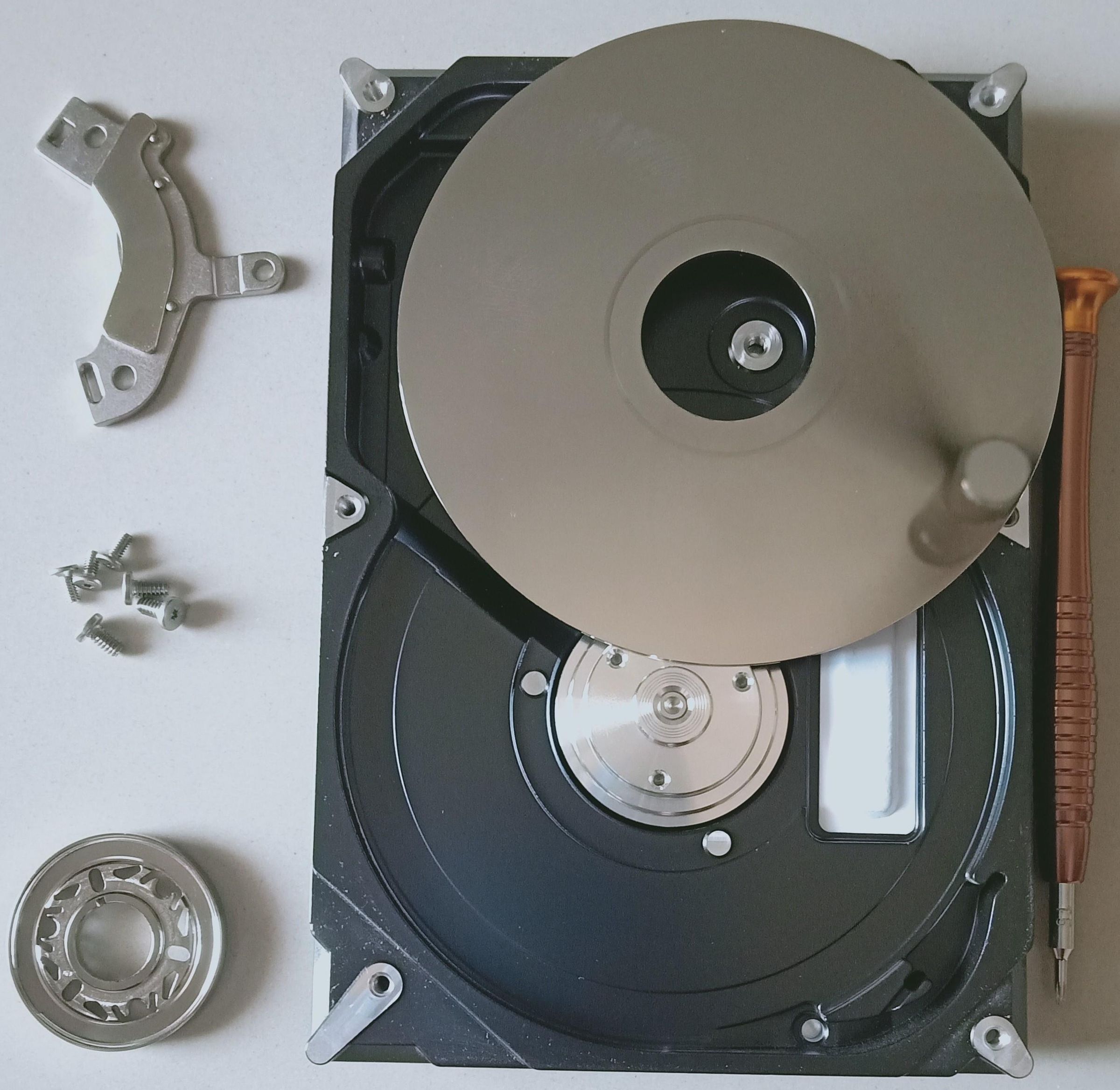 Teardown Seagate SATA Hard Disk Drive 5 Steps (with Pictures) Instructables