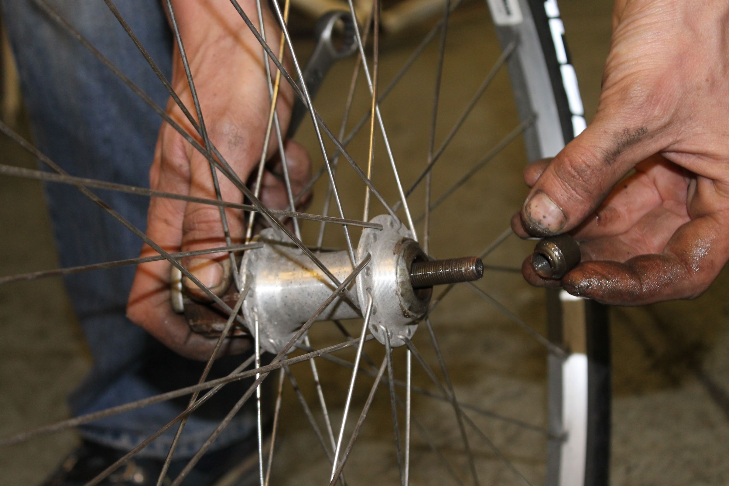 Replacing a Freehub Body on a Rear Bicycle Wheel. 9 Steps Instructables