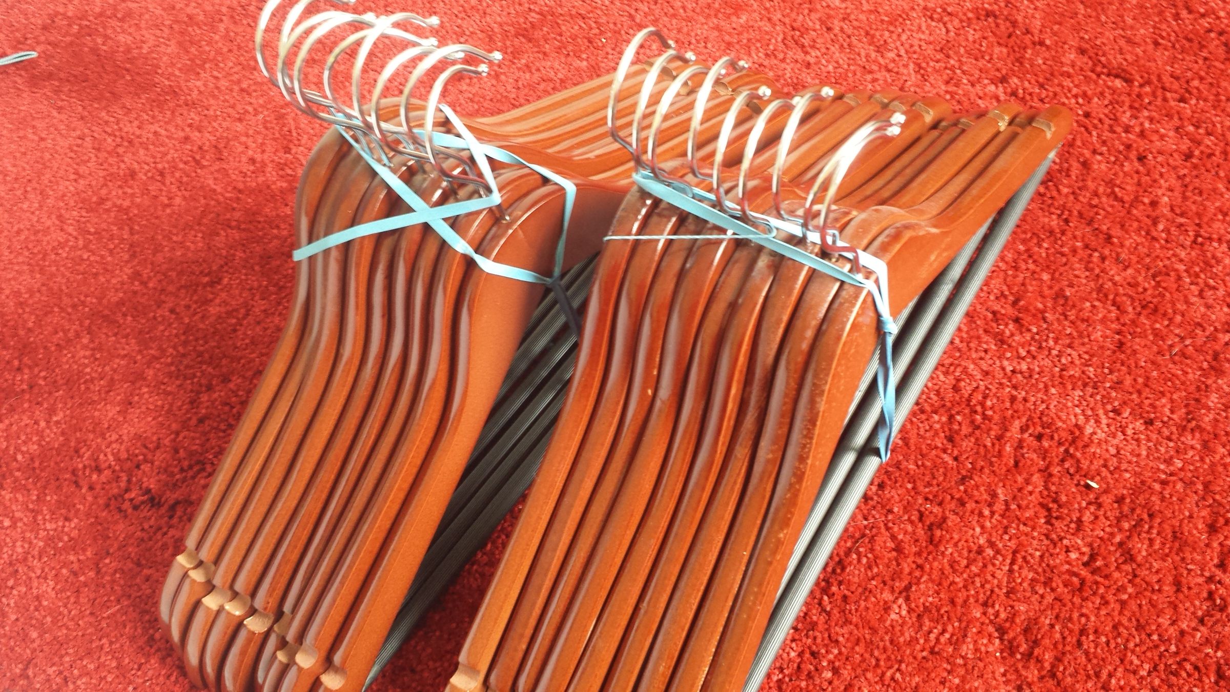 How to Pack Hangers Instructables