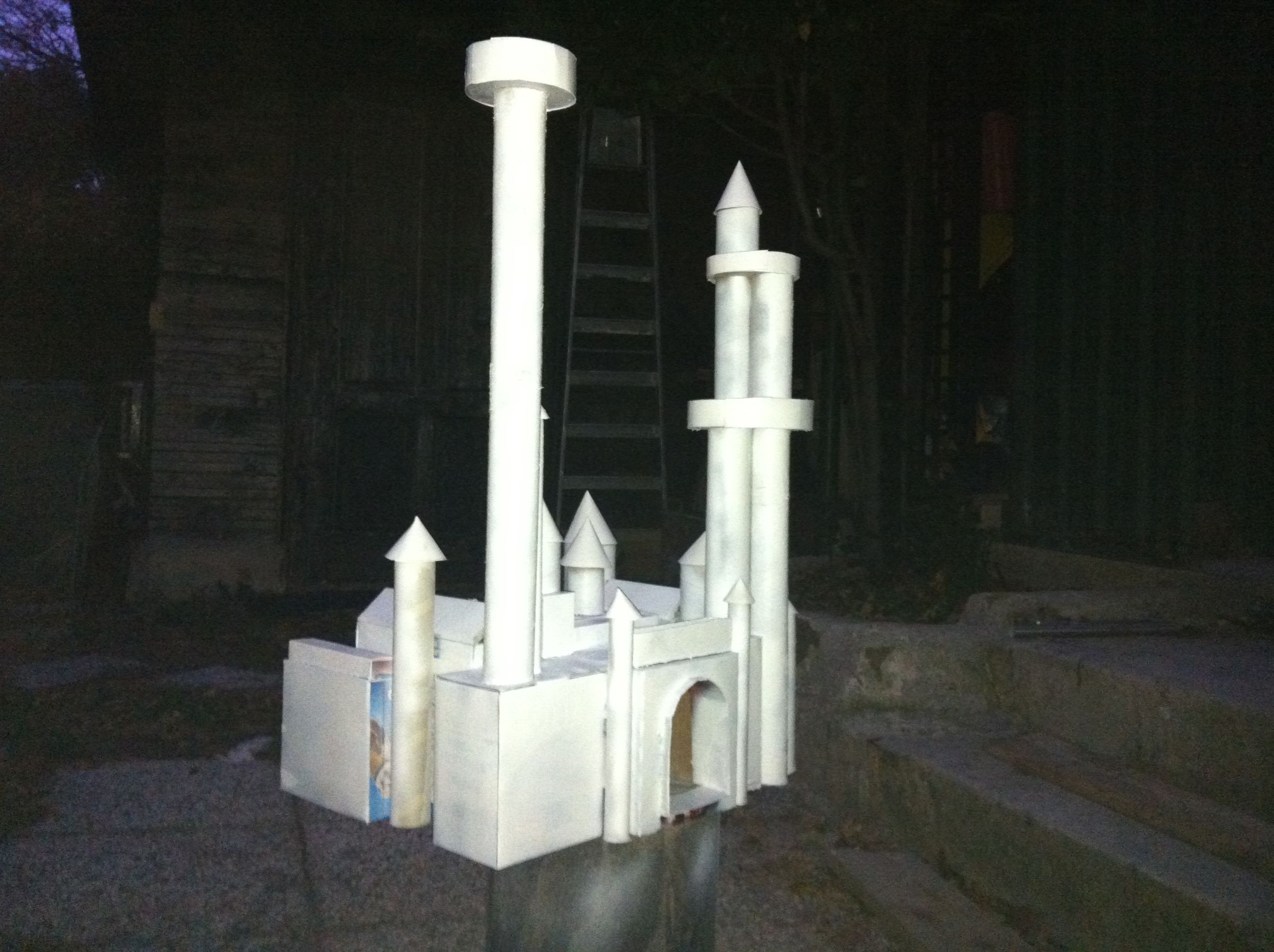 make your own castle DIY Project DIY Project Image
