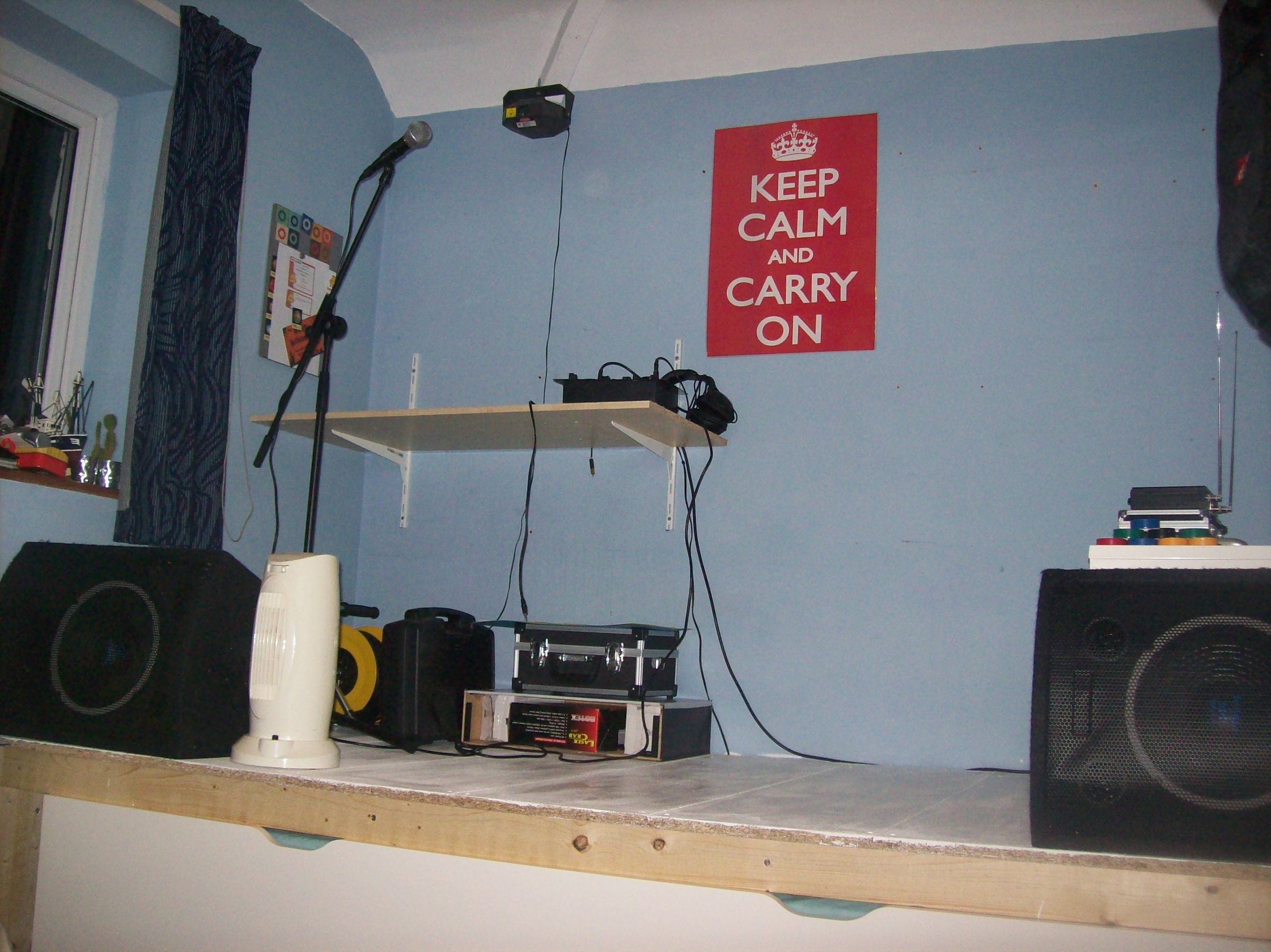 Make a Stage! With Roll Out Bed! 7 Steps Instructables