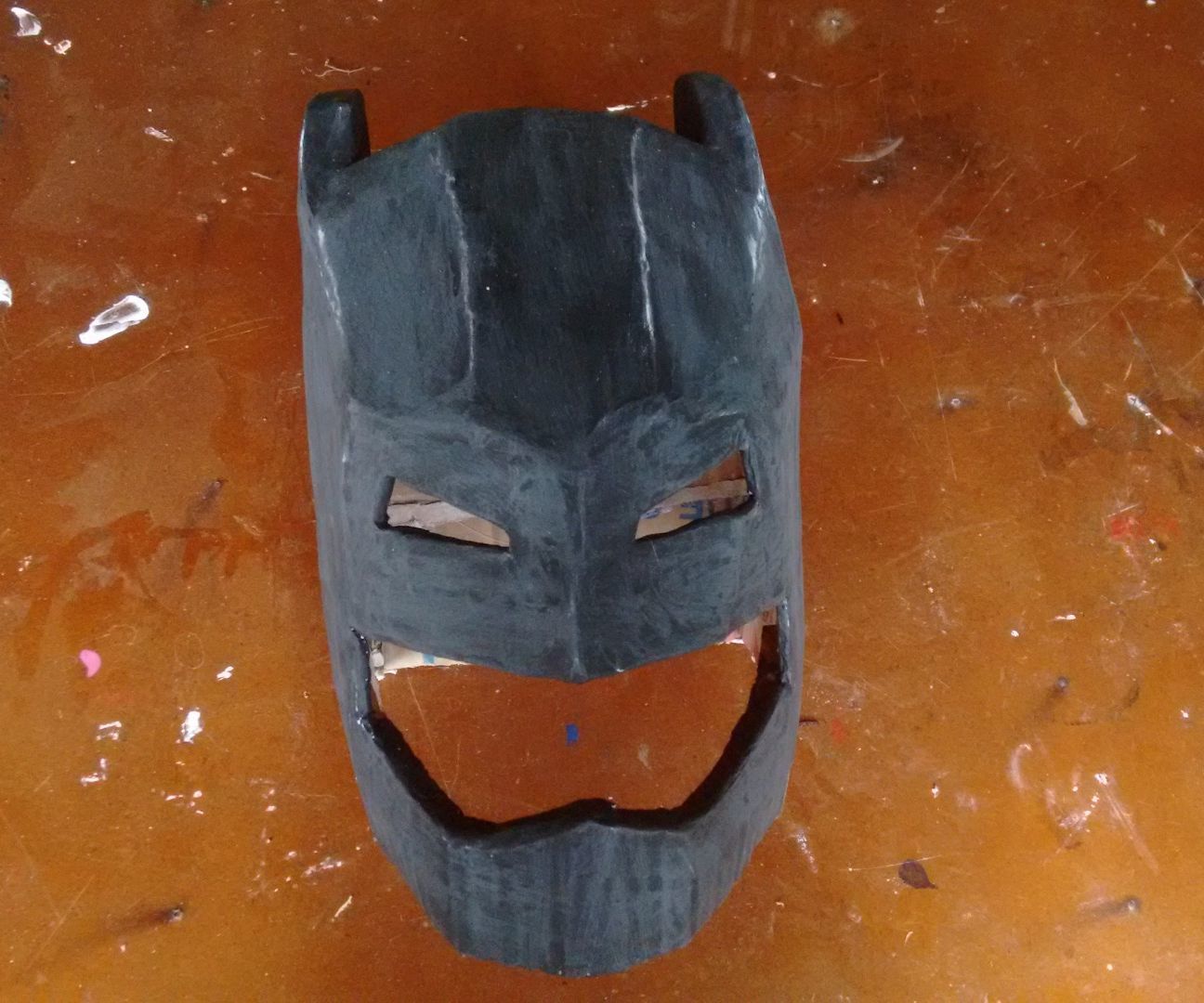 batman vs superman : armored batman helmet DIY Project DIY Project Image
