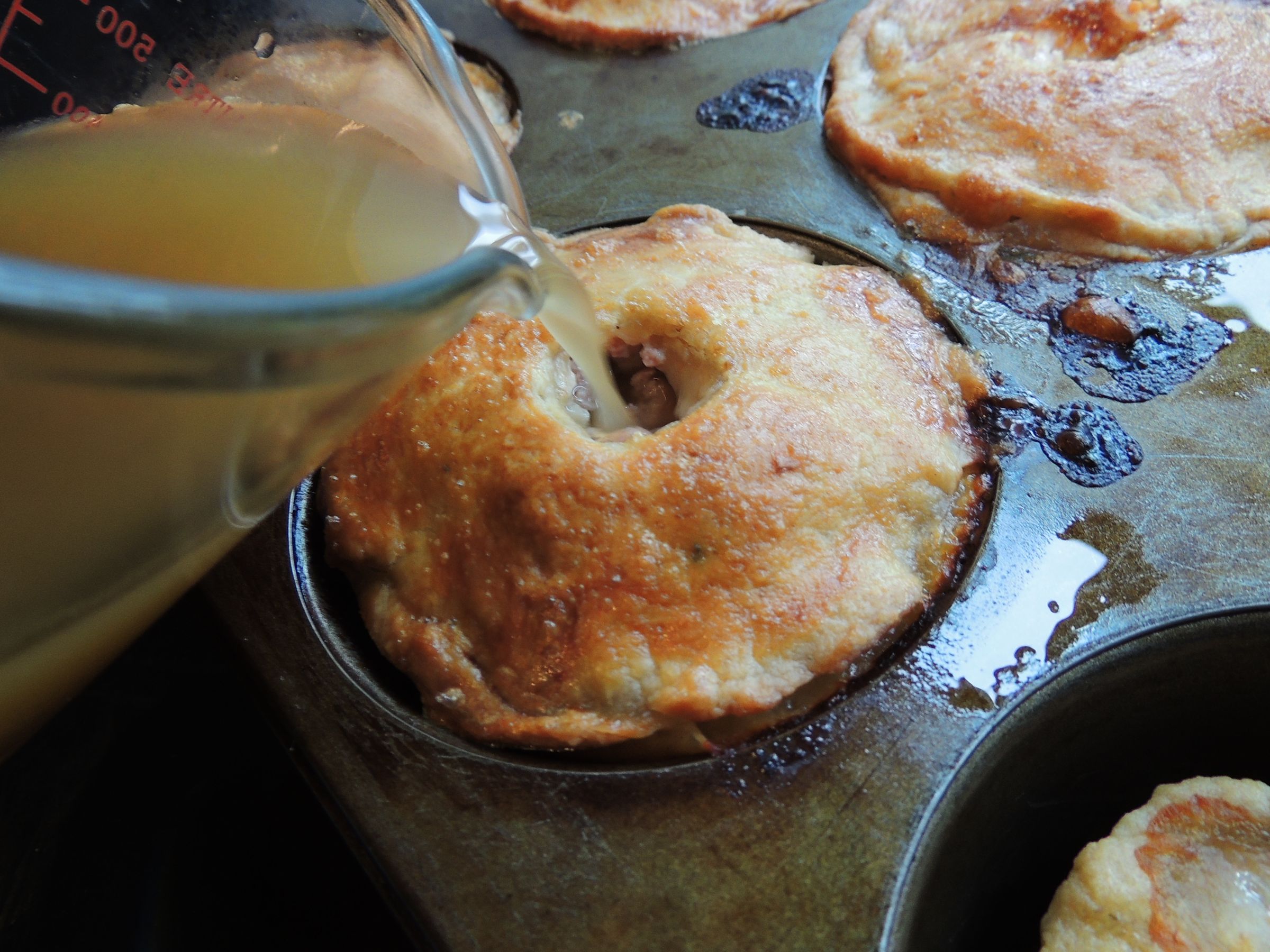 How to Make Traditional English Pork Pies 6 Steps (with Pictures