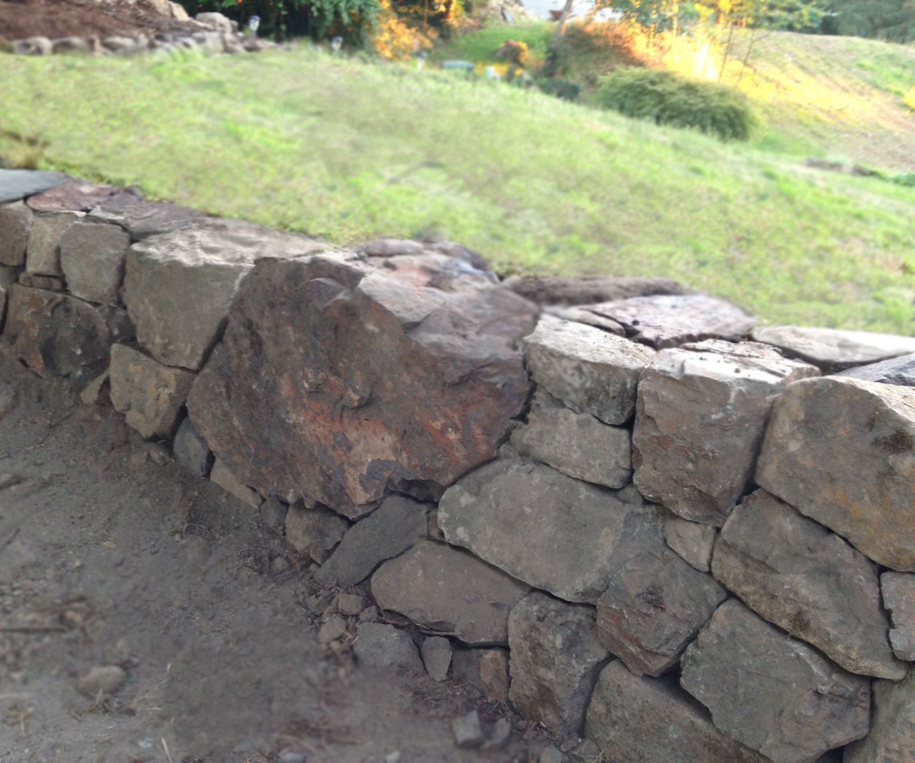 How to Build a Natural Dry Stacked Stone Free Standing or Retaining Rock Wall