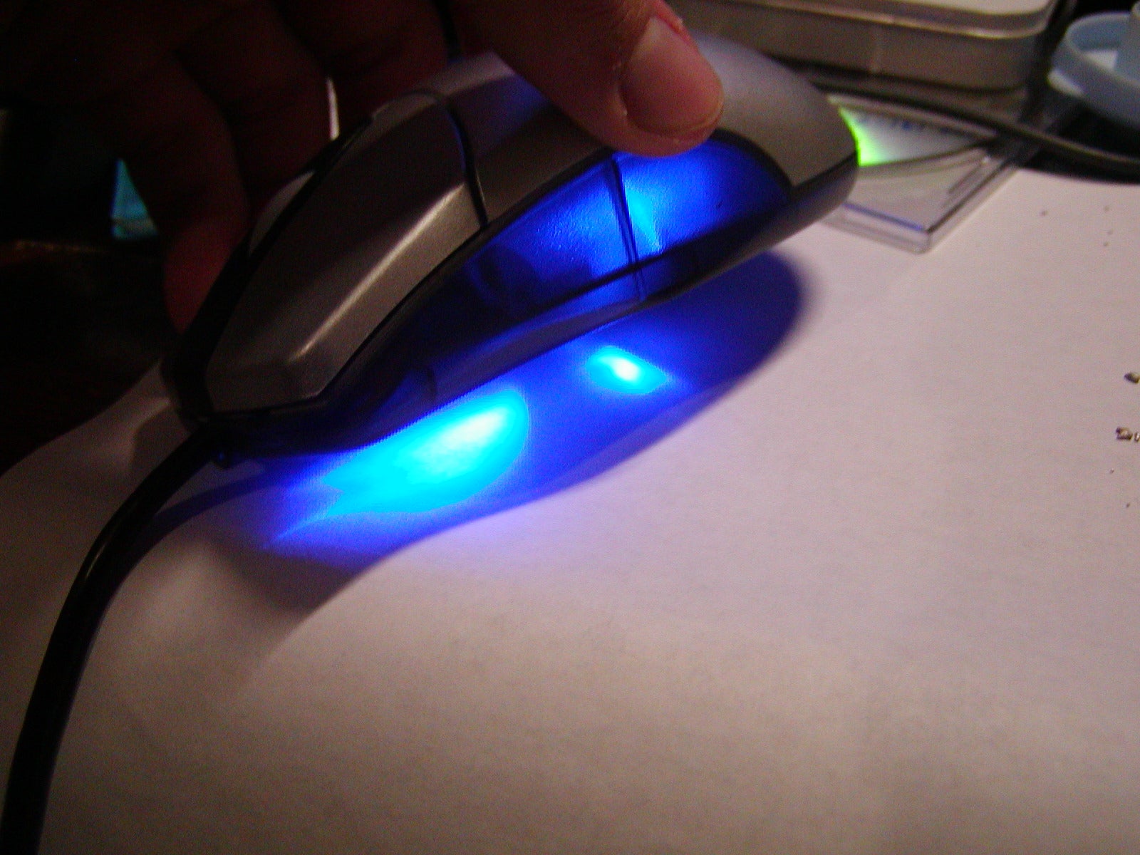 Blue LED Mouse 4 Steps Instructables
