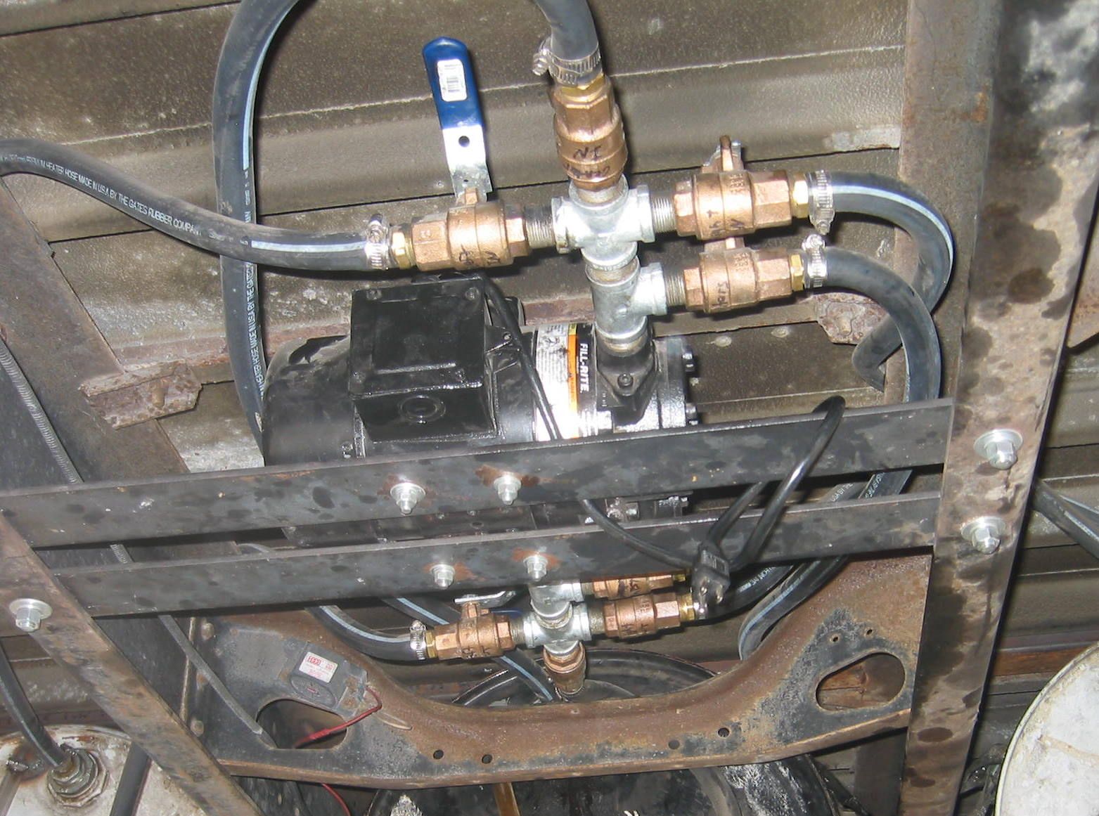 Waste Vegetable Oil Conversion for Diesel Bus 10 Steps (with Pictures