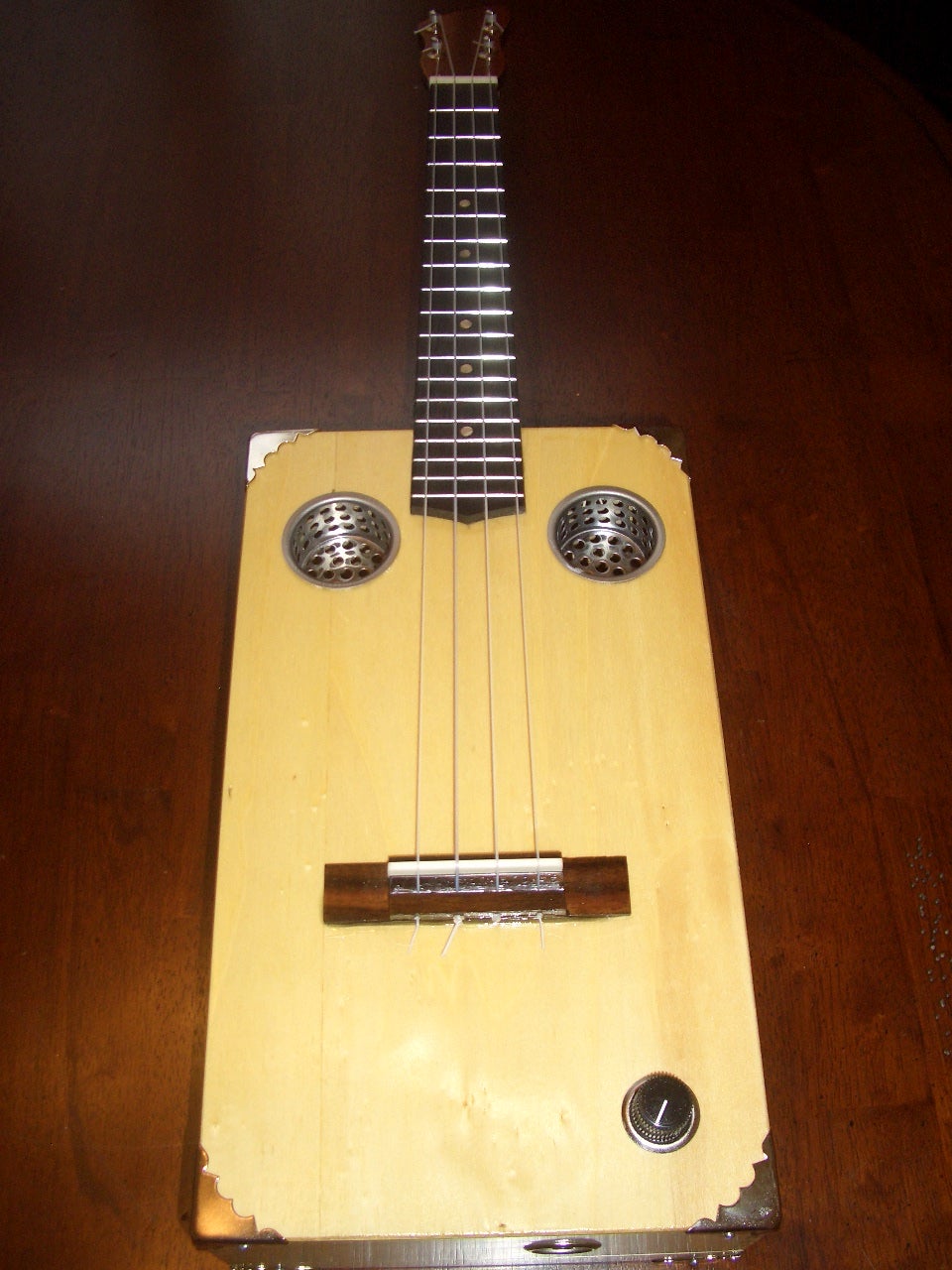 Building an Electric, Cigar Box Ukulele 21 Steps (with Pictures