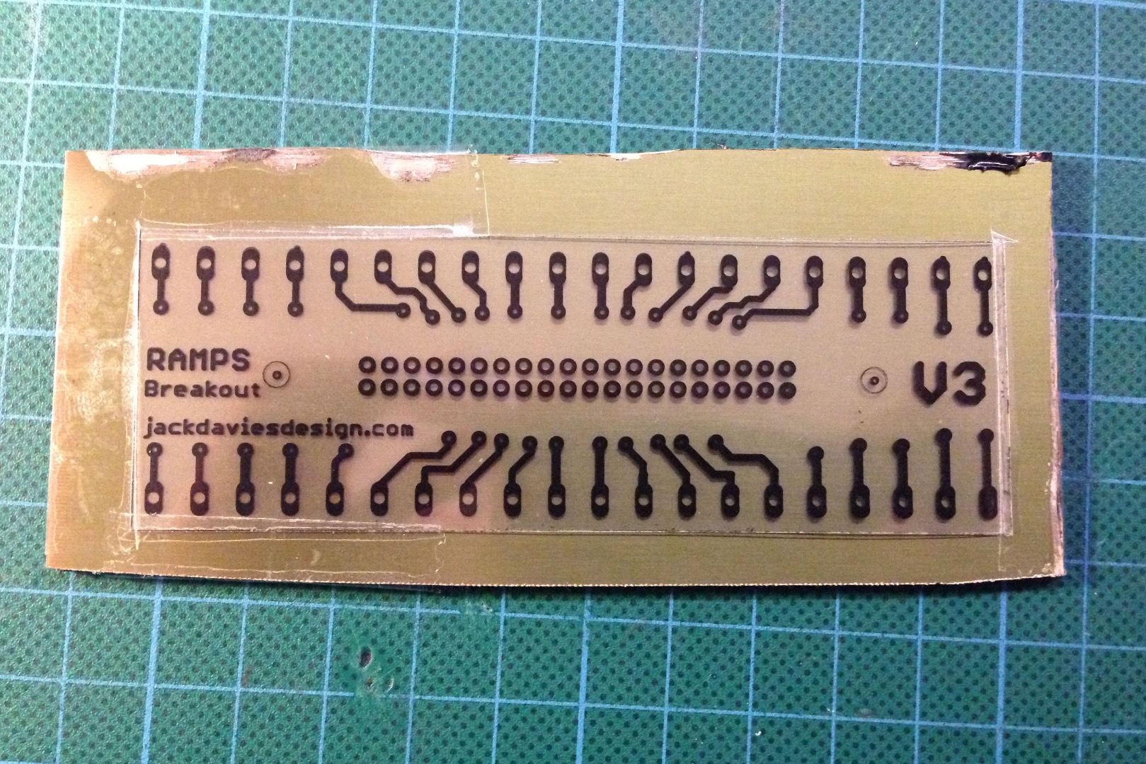 DIY Prototype Printed Circuit Board (PCB) Manufacture 7 Steps (with