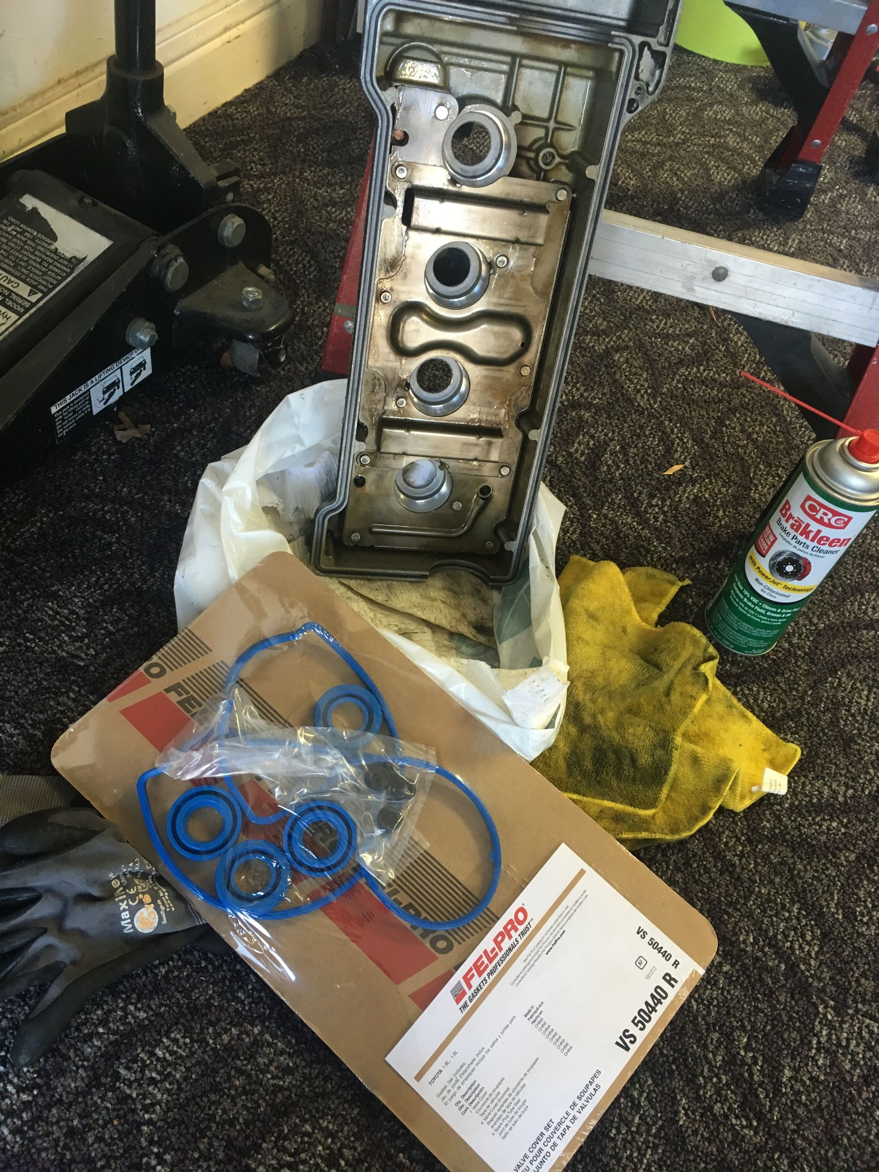 Replacing Valve Cover Gasket & Spark Plug Seals 1997 Toyota Corolla, 1