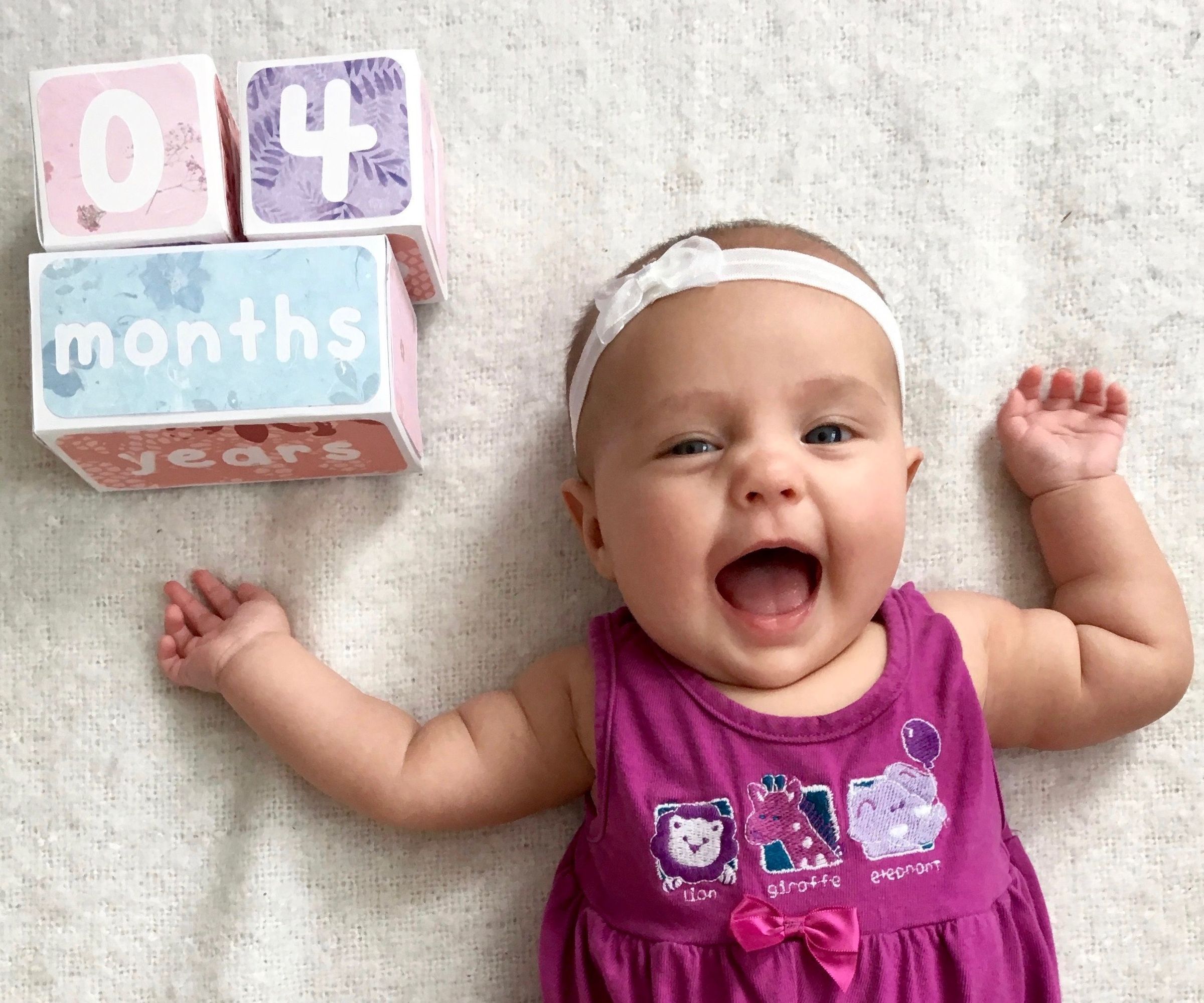 baby milestone cubes