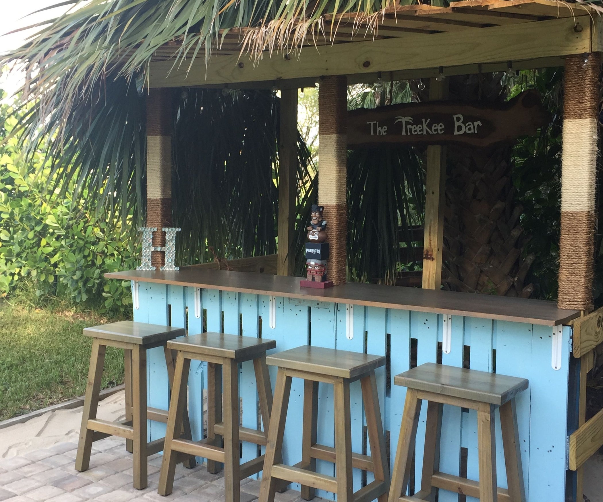 tiki bar pallet diy instructables