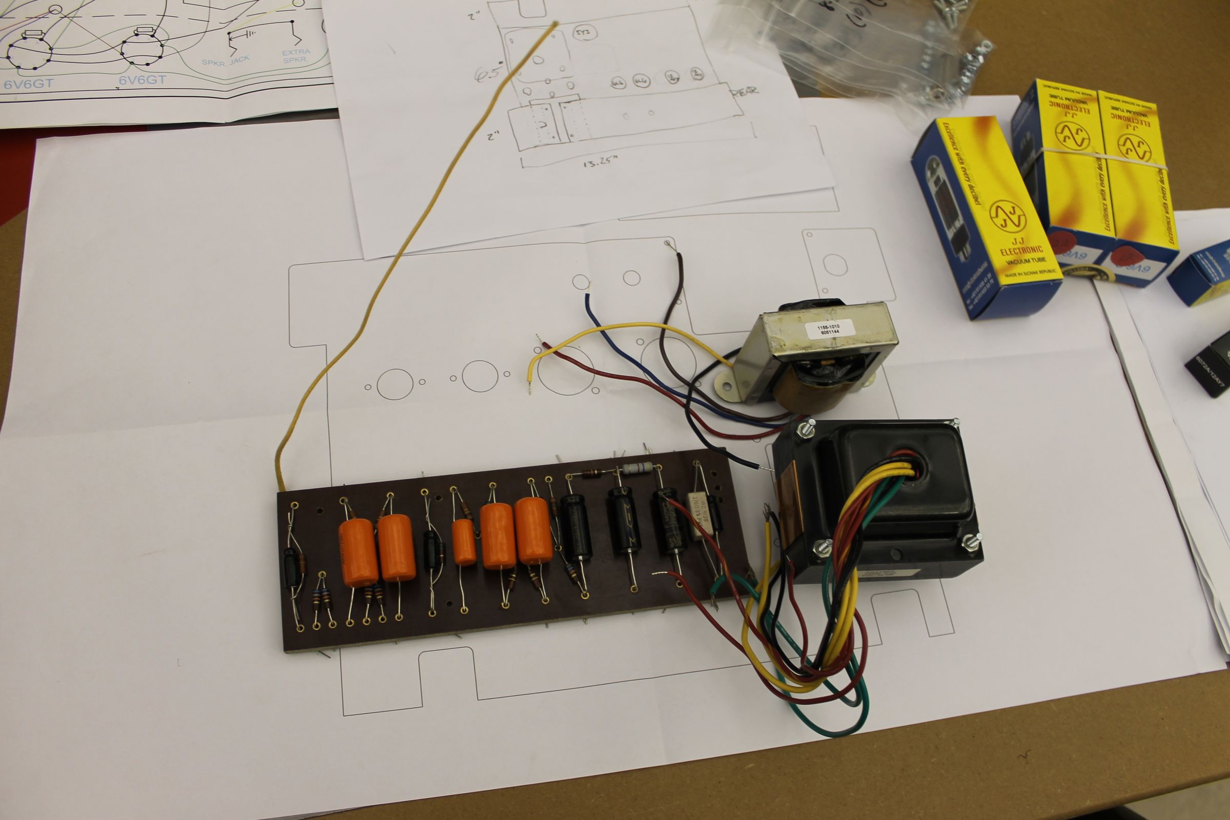 Make a Guitar Amplifier Chassis Out of Sheet Metal 8 Steps