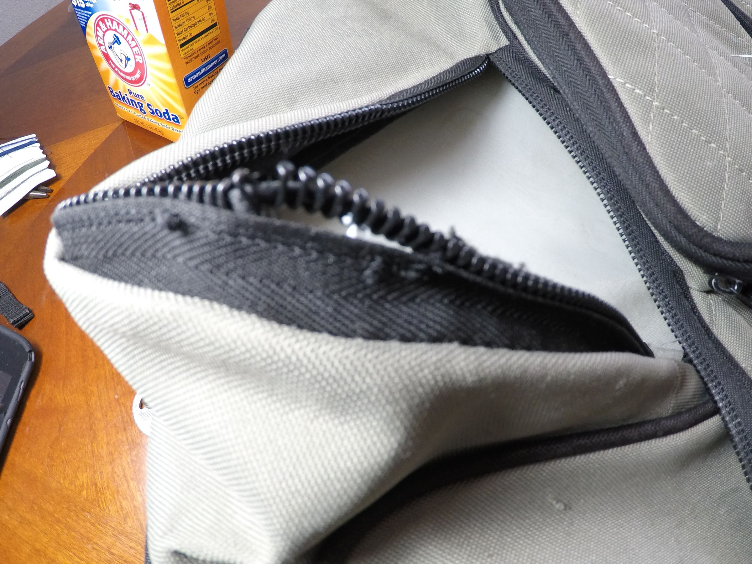 Back Pack Zipper Repair : 5 Steps 