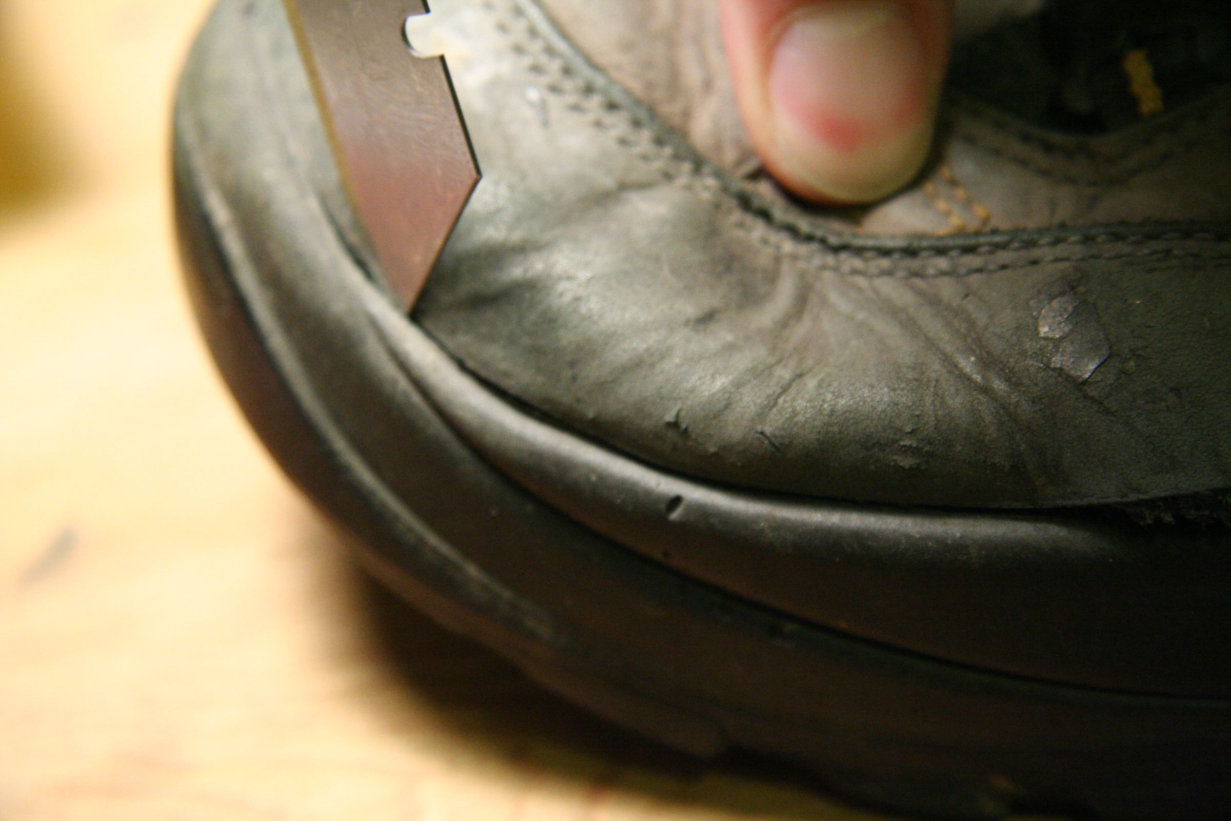 How to Repair Hiking Boots 4 Steps (with Pictures) Instructables