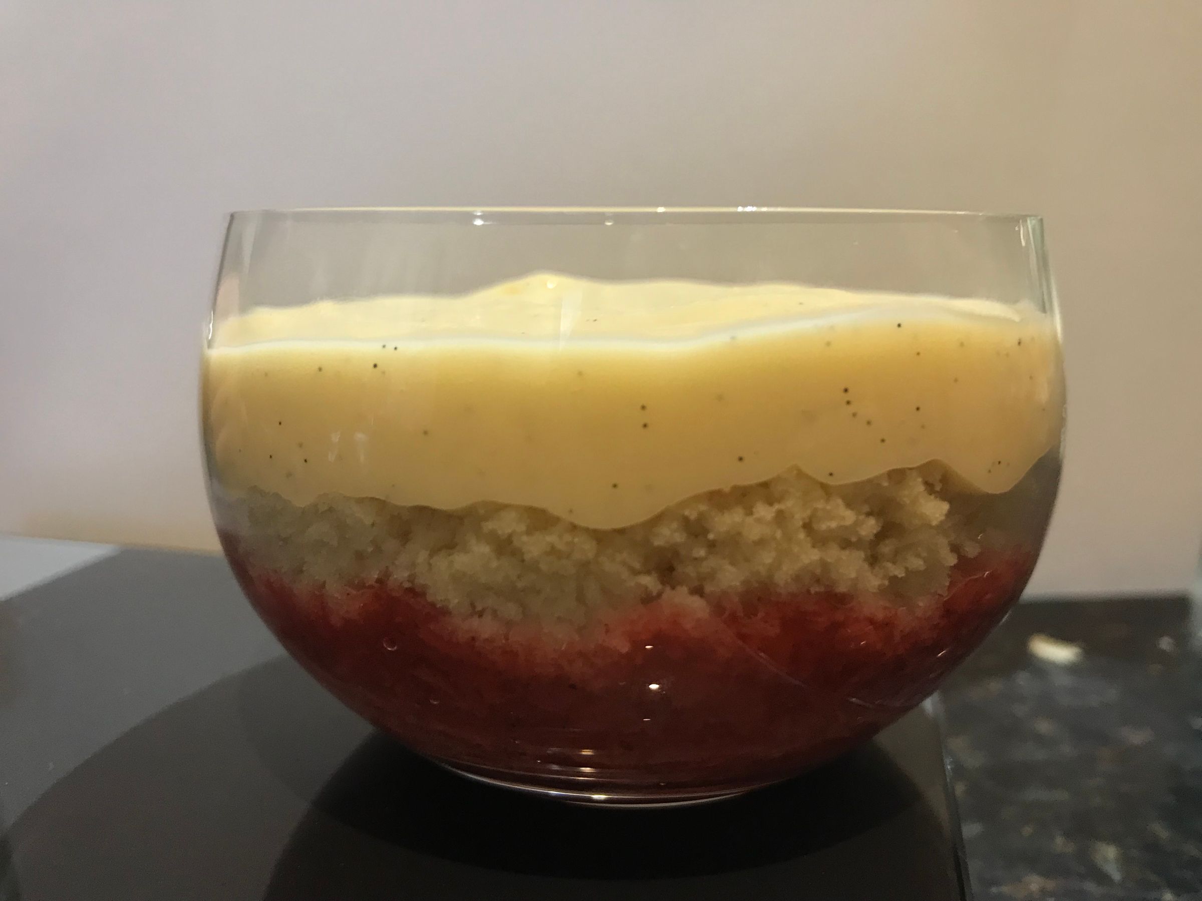 Copycat Marks & Spencer Strawbery Trifle 9 Steps (with Pictures