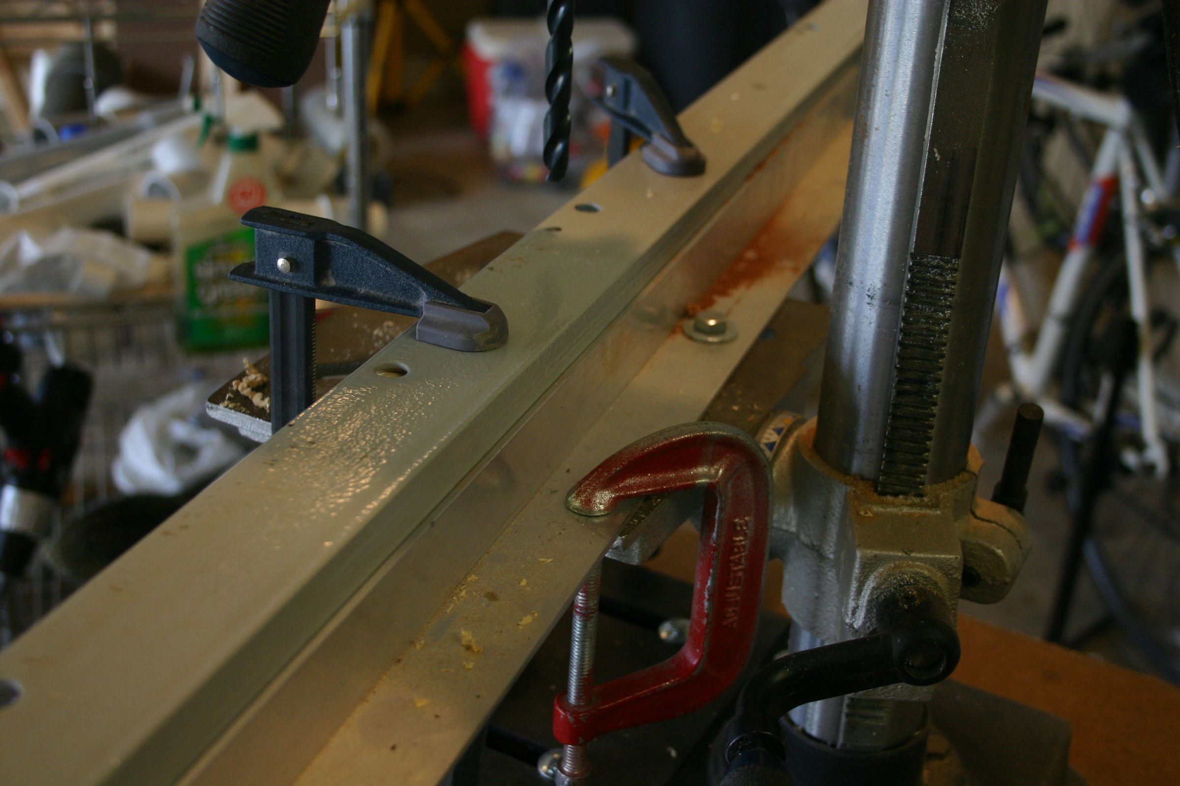 Retrofitting a Delta T2 Fence to a Craftsman Table Saw 7 Steps
