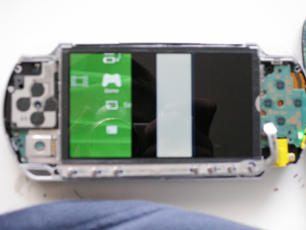 Replacing Psp 1000 Screen 9 Steps Instructables