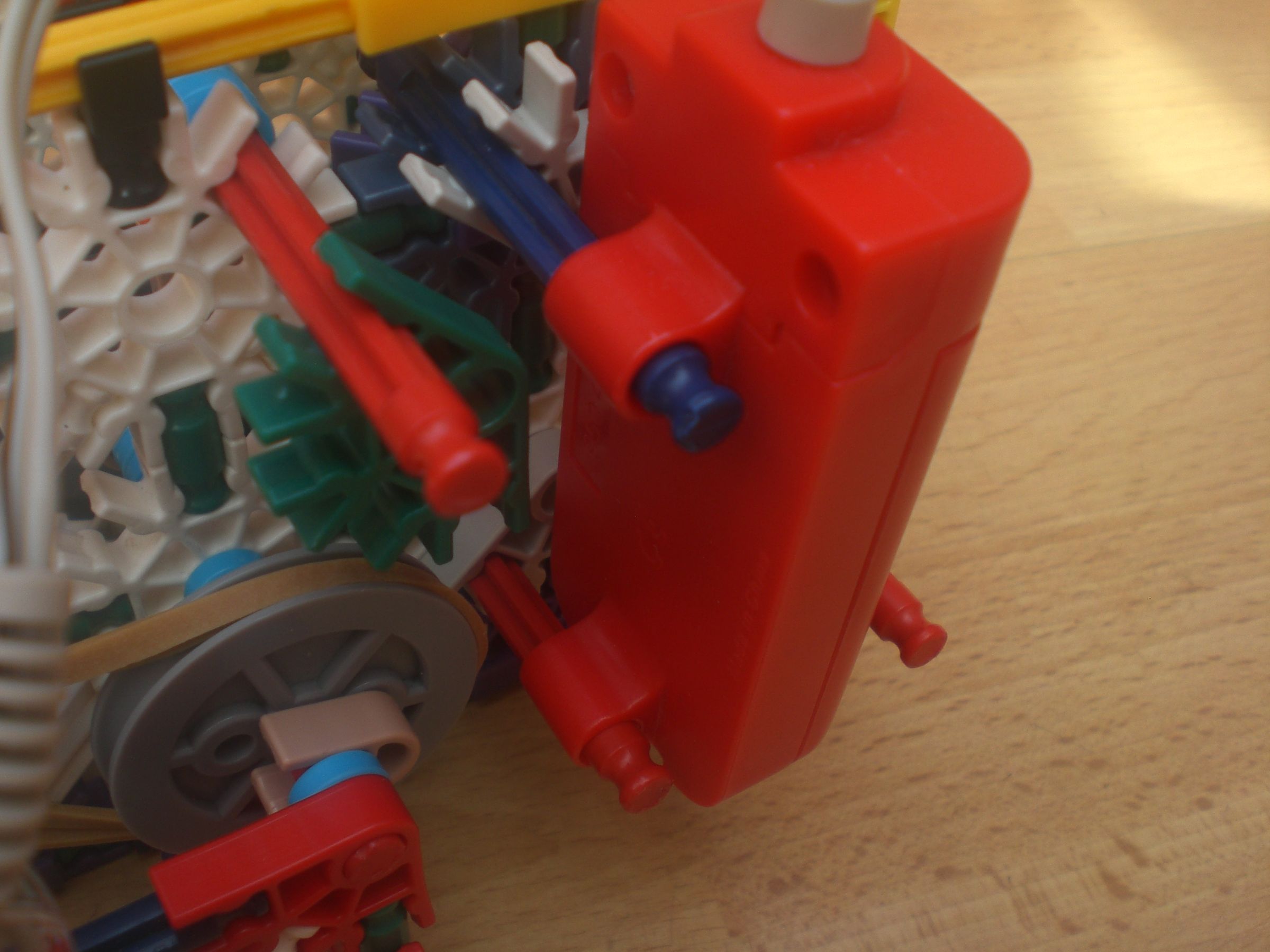 Knex Automatic Card Shuffler 15 Steps Instructables