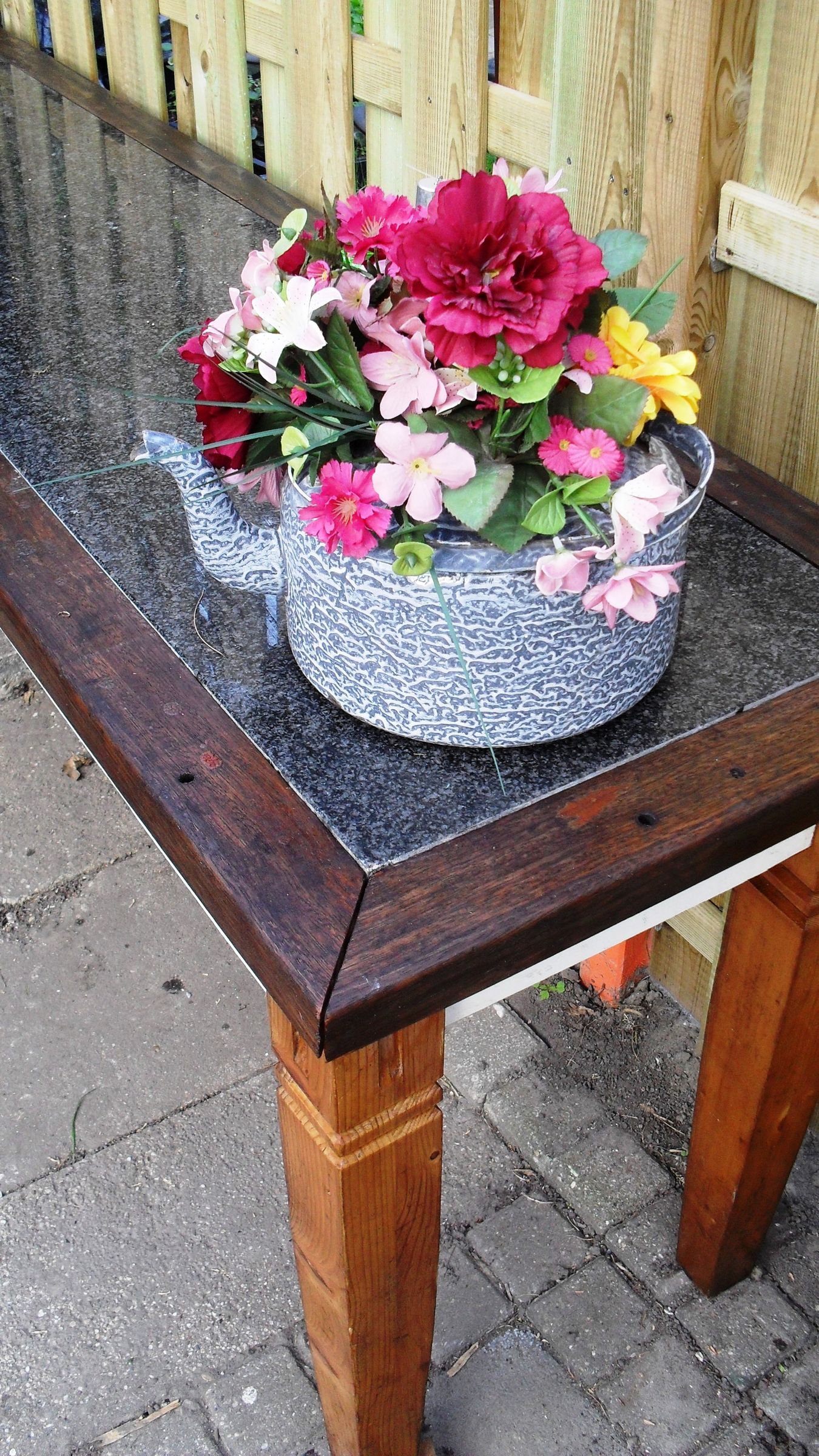 Garden Side Table With Hard Stone Top (all Reused Materials) 4 Steps