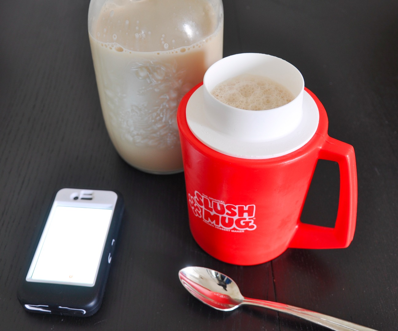 How to Make a Frappuccino Without a Blender 4 Steps (with Pictures