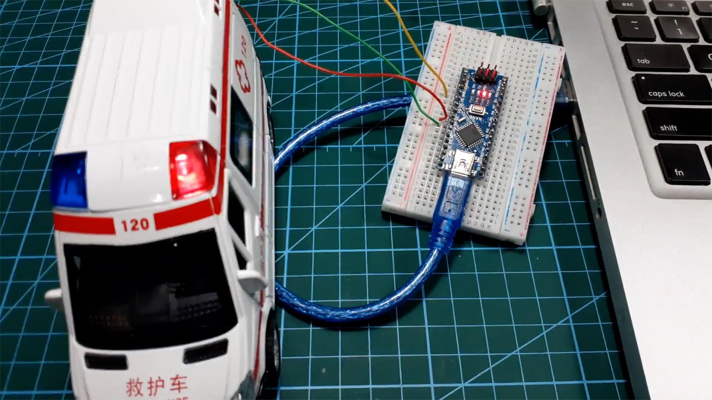 How to Make Ambulance/Police Car Light With Arduino