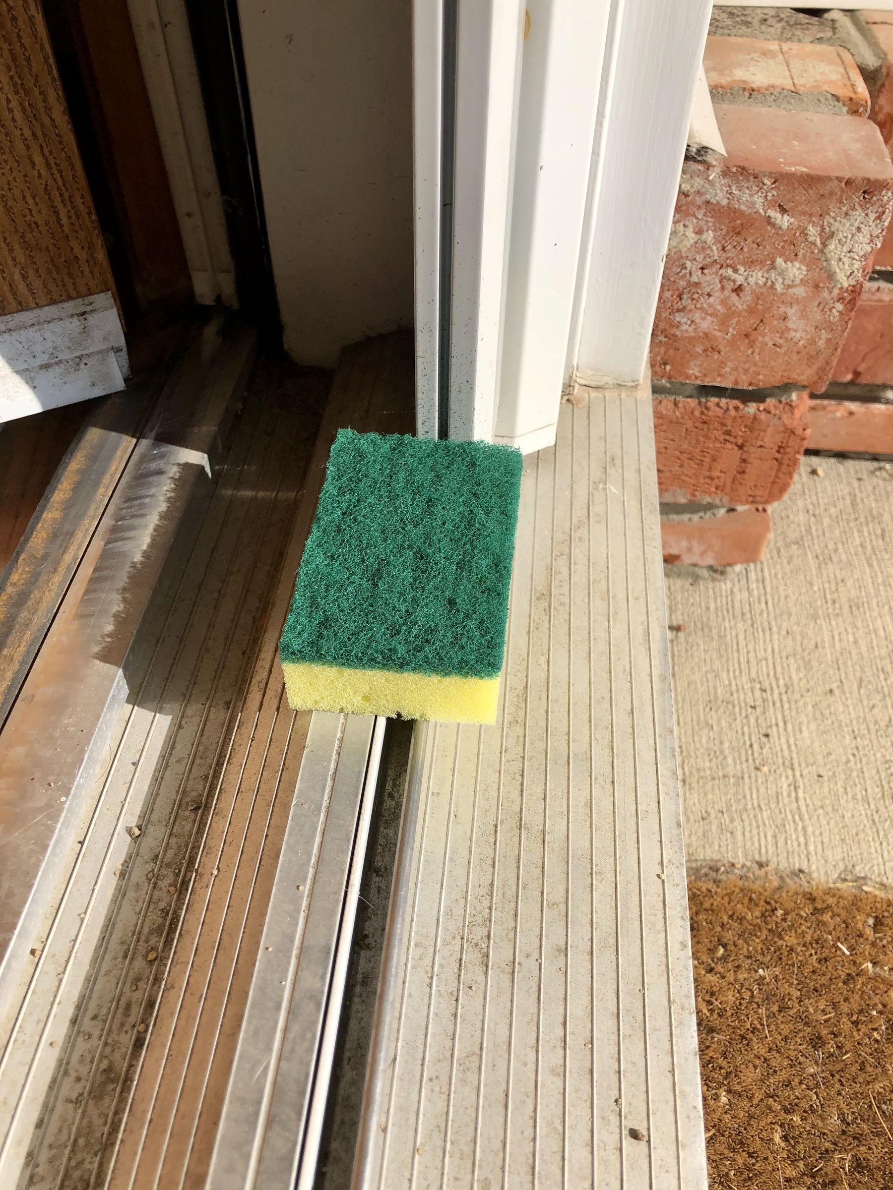 Hack for Cleaning Inside Sliding Window and Door Tracks 4 Steps (with