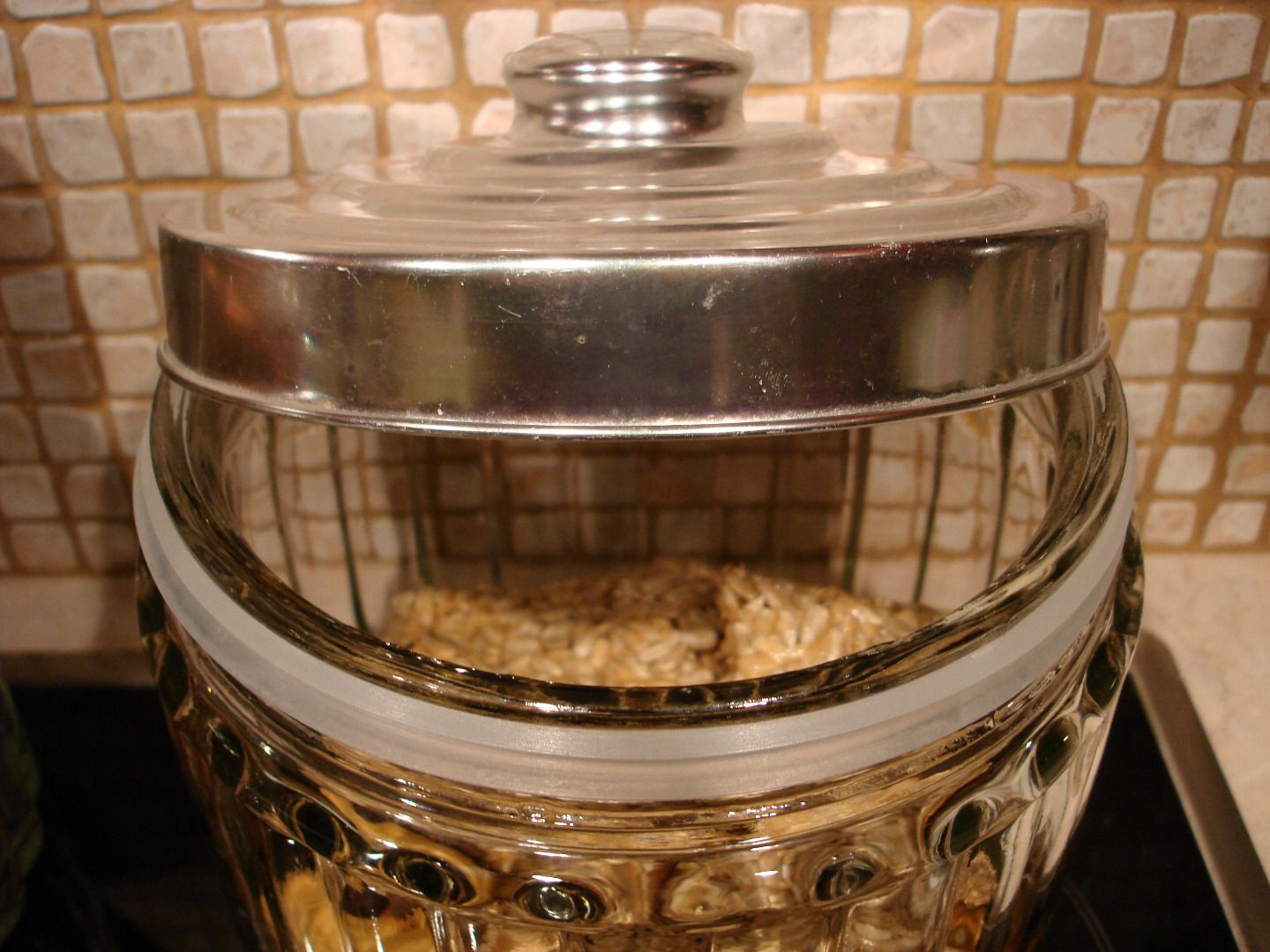 Cookie Jar Lid Fix 3 Steps Instructables