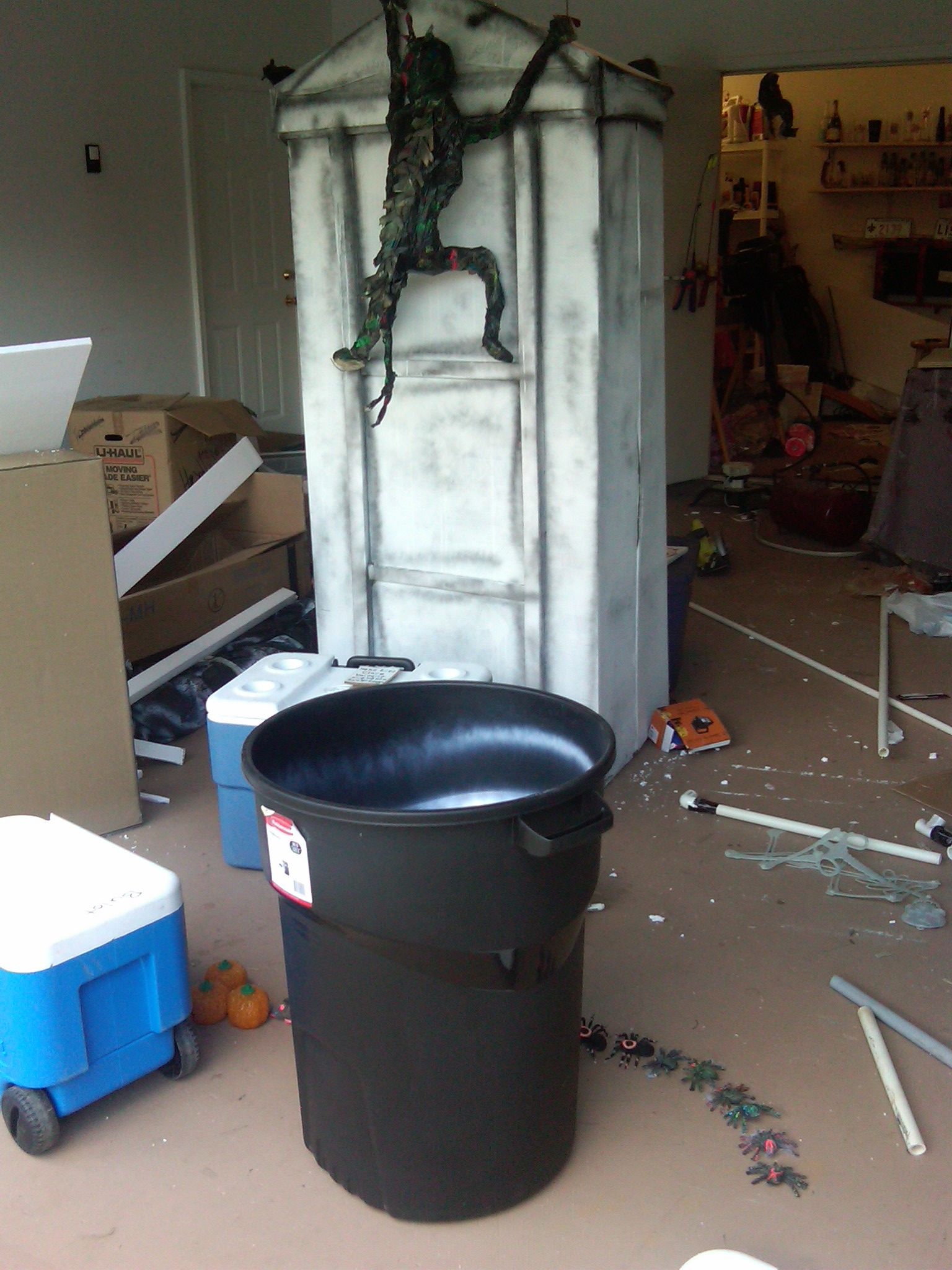 How to Build a Quick and Easy Pneumatic Prop for Halloween 13 Steps