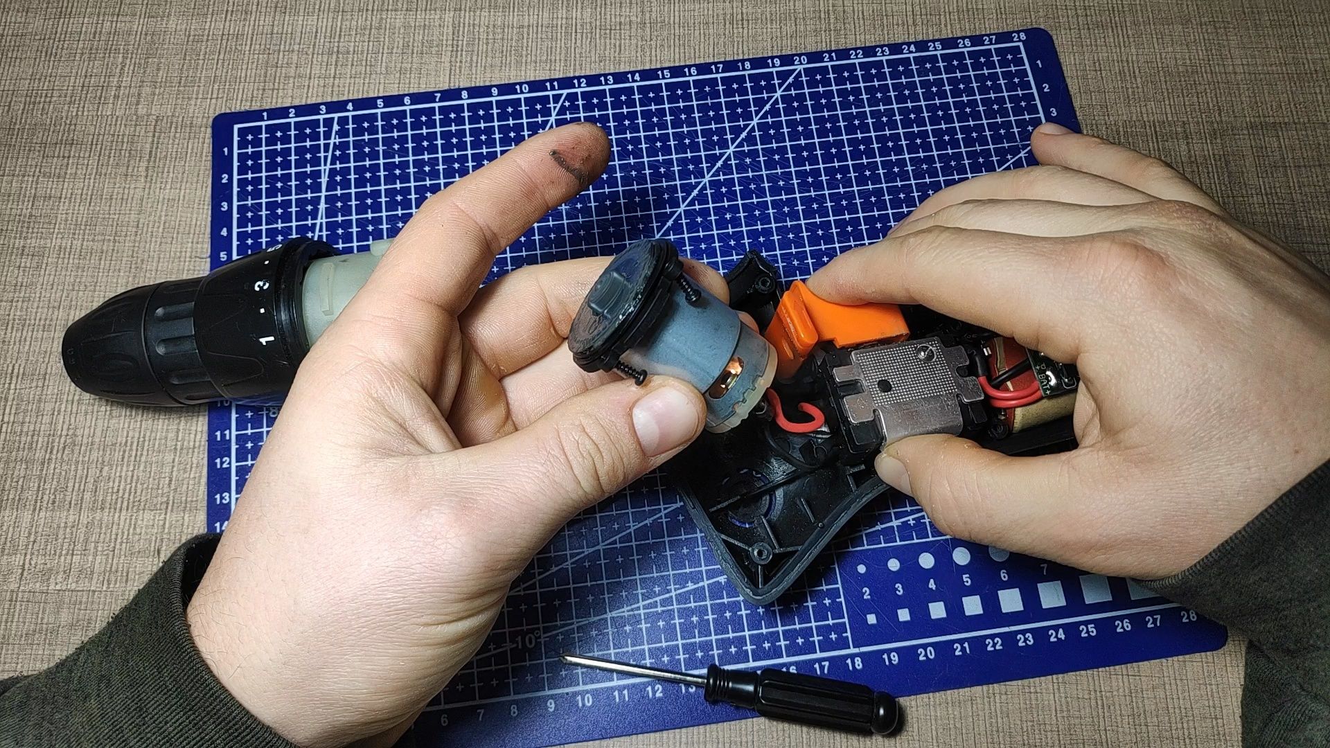 Fixing Ikea Fixa 7 2v Battery Drill That Won T Spin 4 Steps Instructables