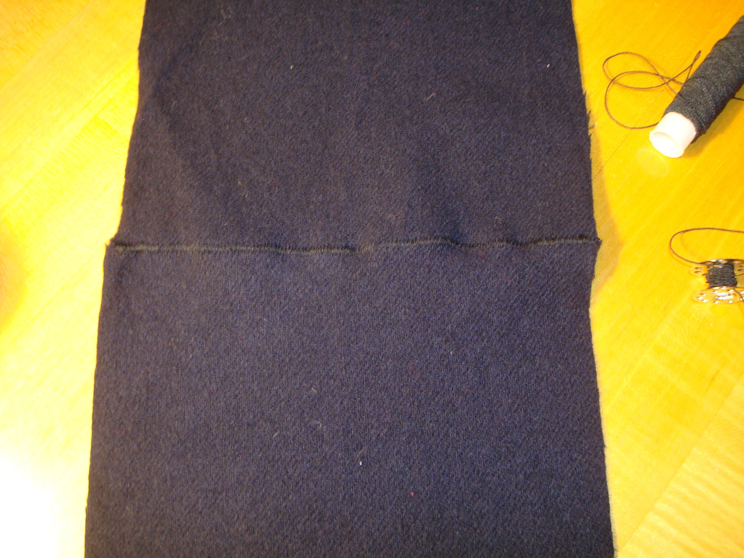 Felted Wool Ruffle Scarf (Upcycled From Wool Pants) 4 Steps