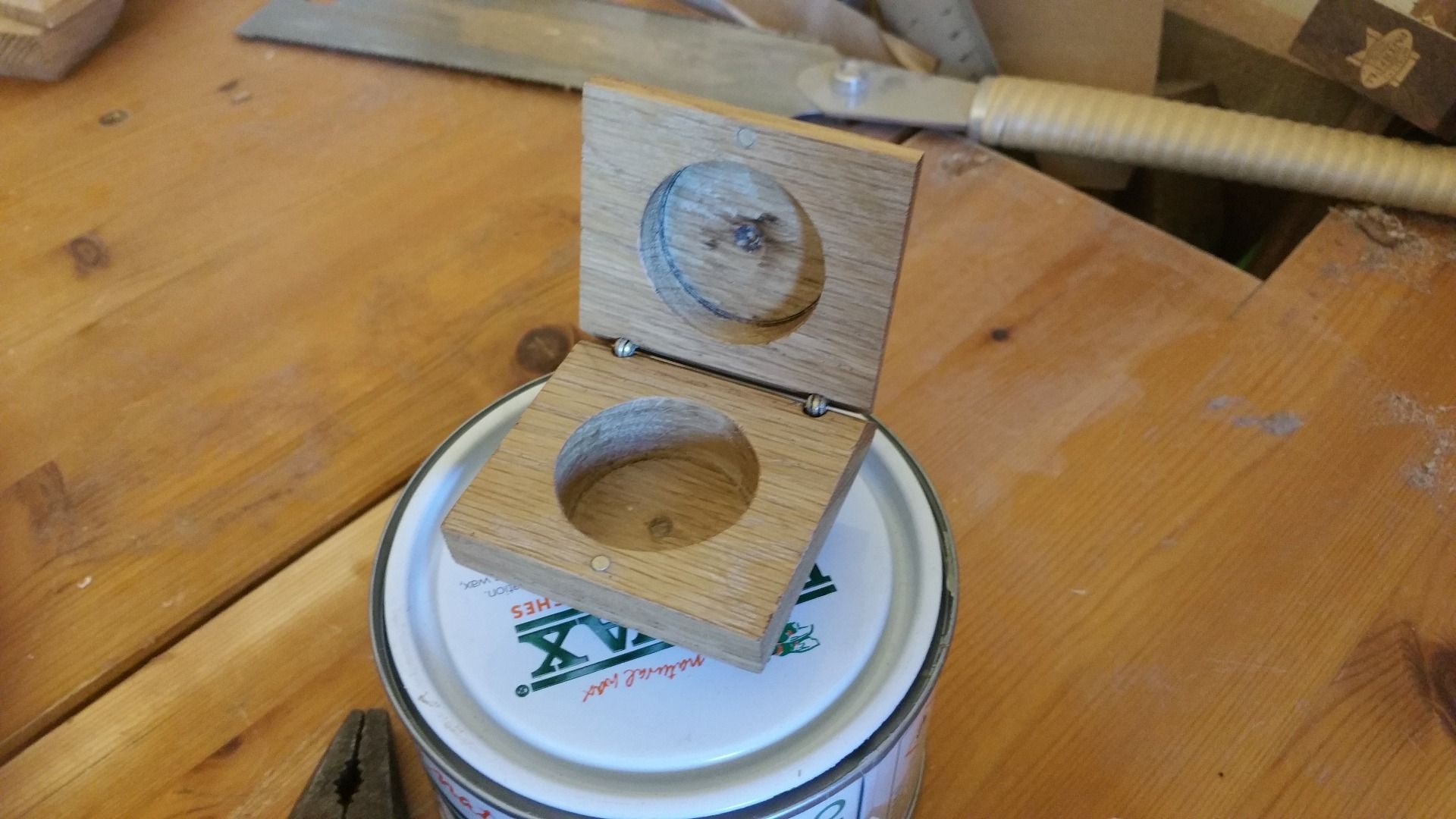 How to Apply Briwax (beeswax) to Oak 6 Steps Instructables