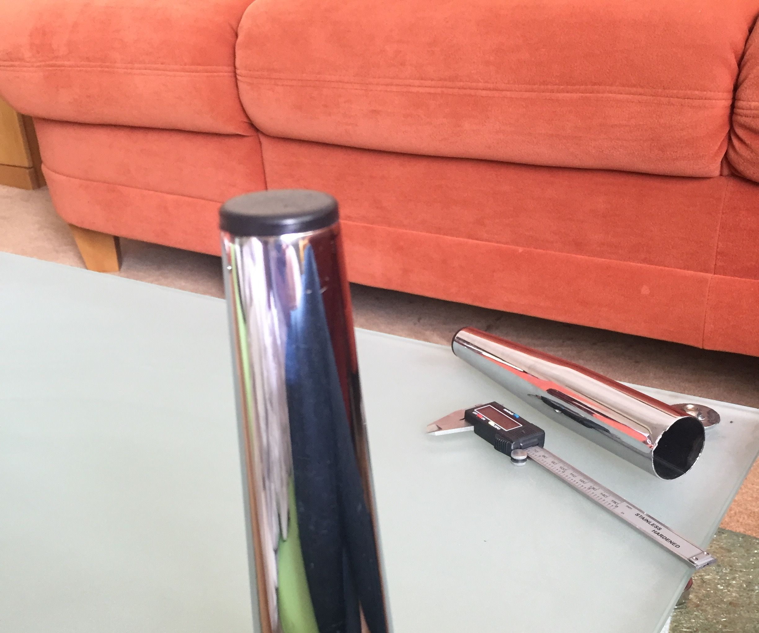 DIY guide for Repair Glass Table Foot with your 3D-Printer with step-by-step instructions