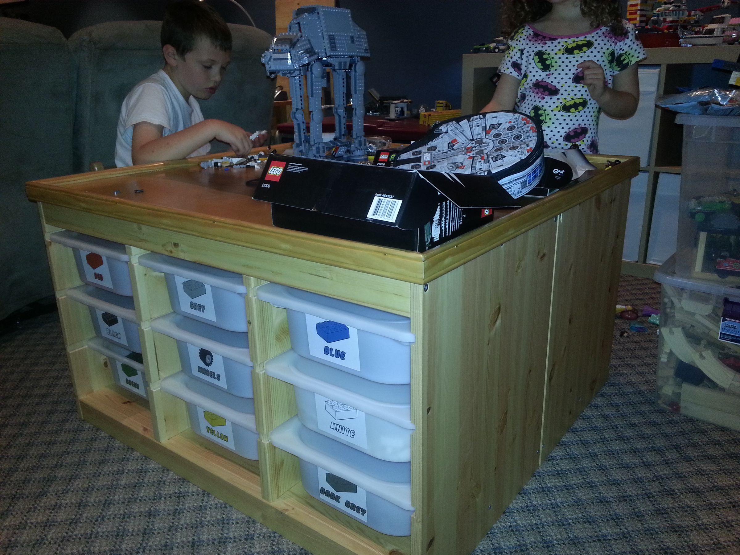 lego table trofast