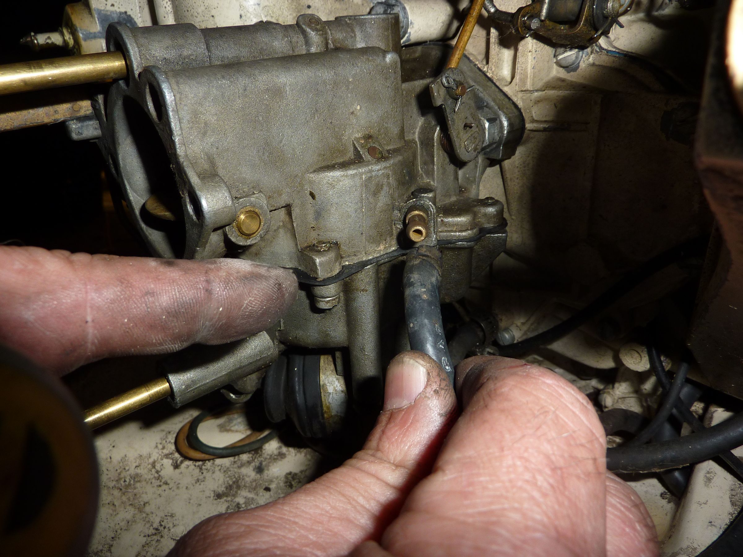 Fix Fuel Flow on Your Outboard Motor 7 Steps Instructables