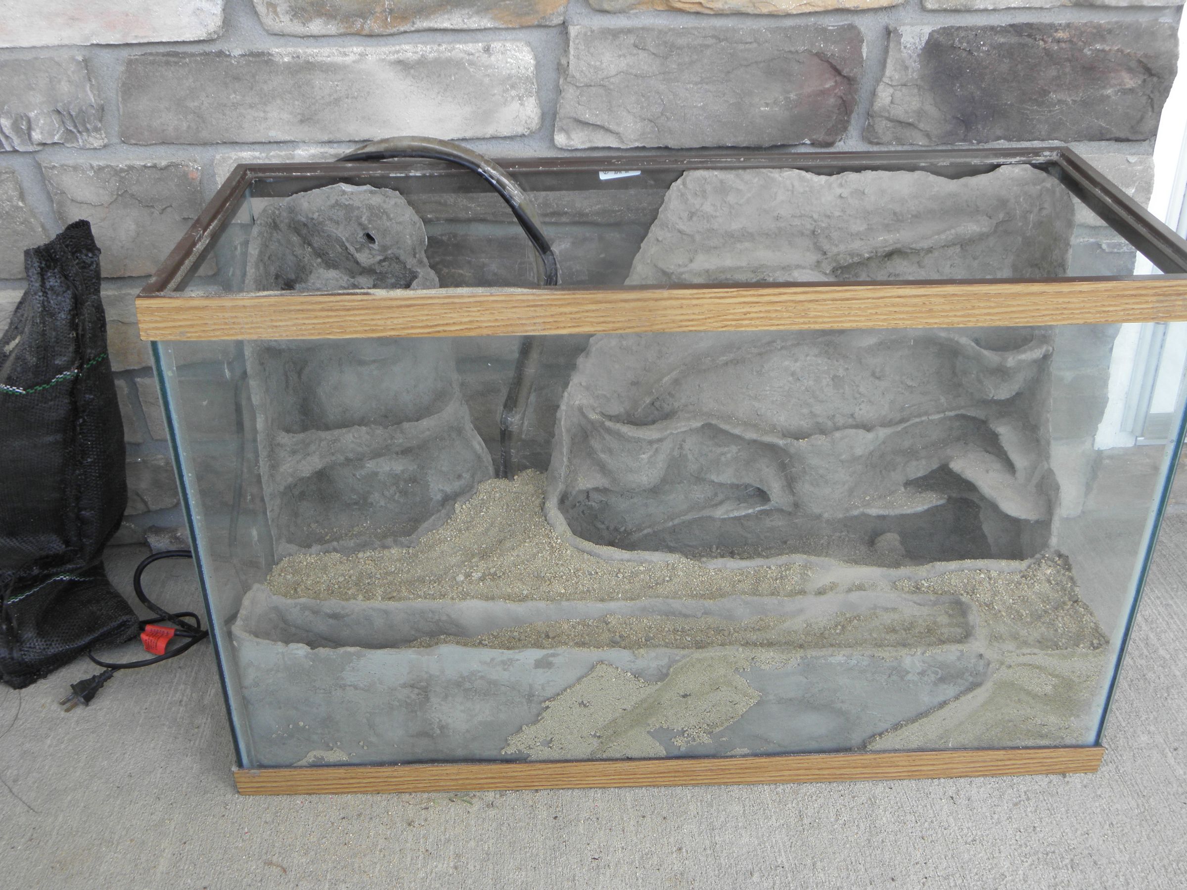 Terrarium / Vivarium Waterproof Rock Work for Frogs and Amphibians 10