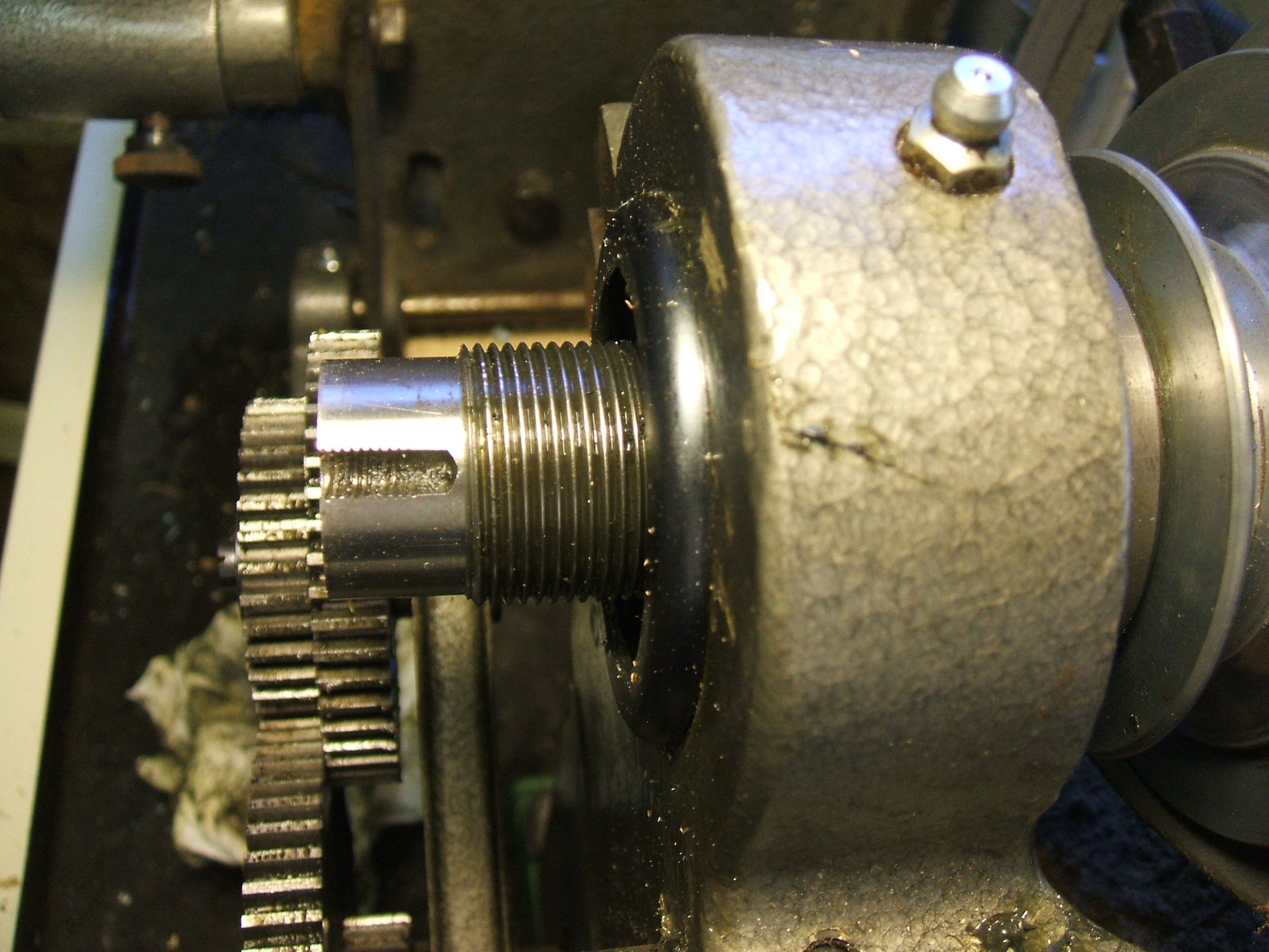 Stripping a Myford ML10 Lathe (Speed 10) Headstock Taper Roller