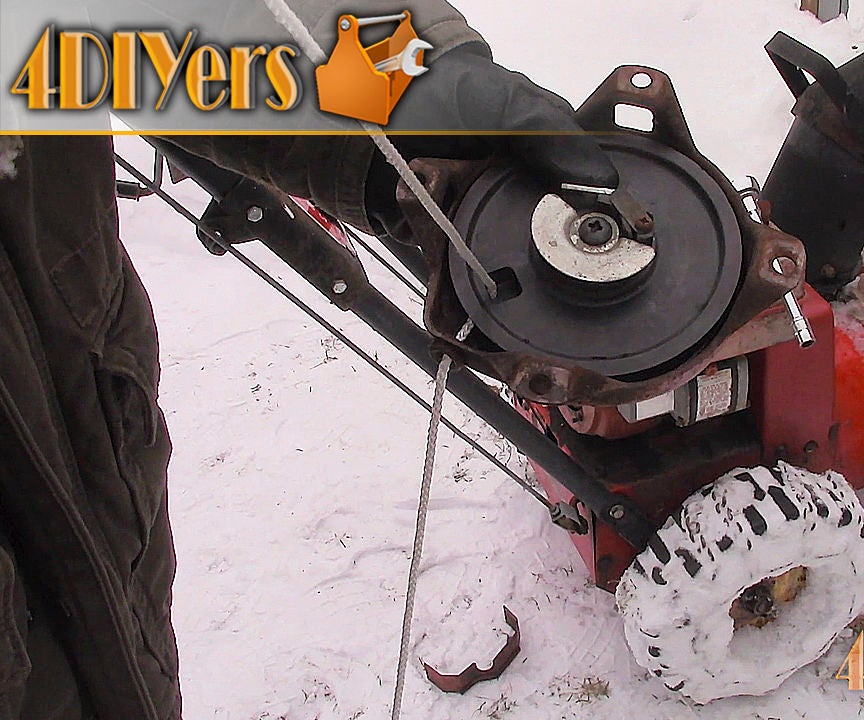 How to Replace an Engine's Pull Cord 4 Steps (with Pictures