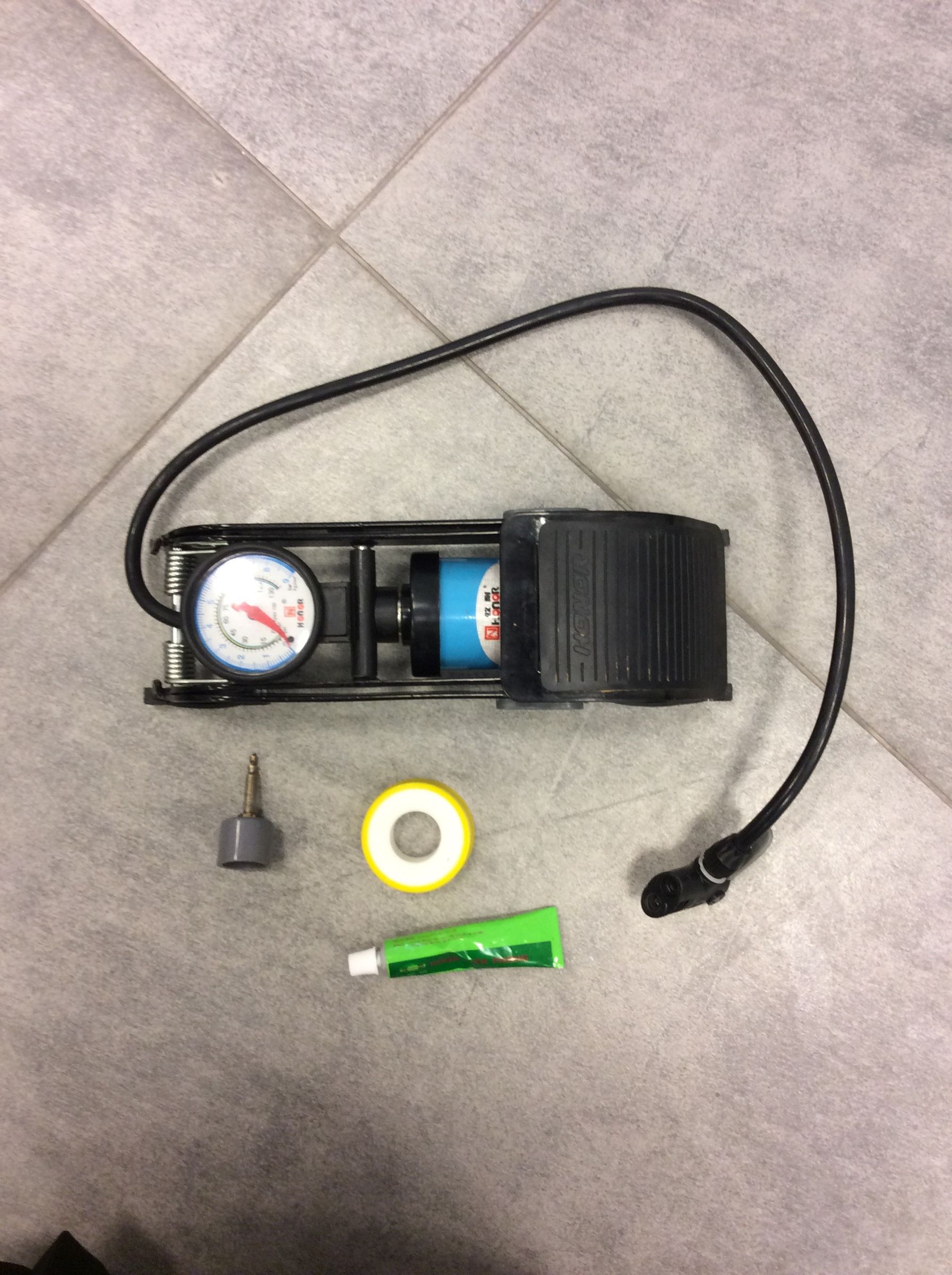 HOMEMADE WATER ROCKET!! EASY TO MAKE!!!!! 5 Steps Instructables