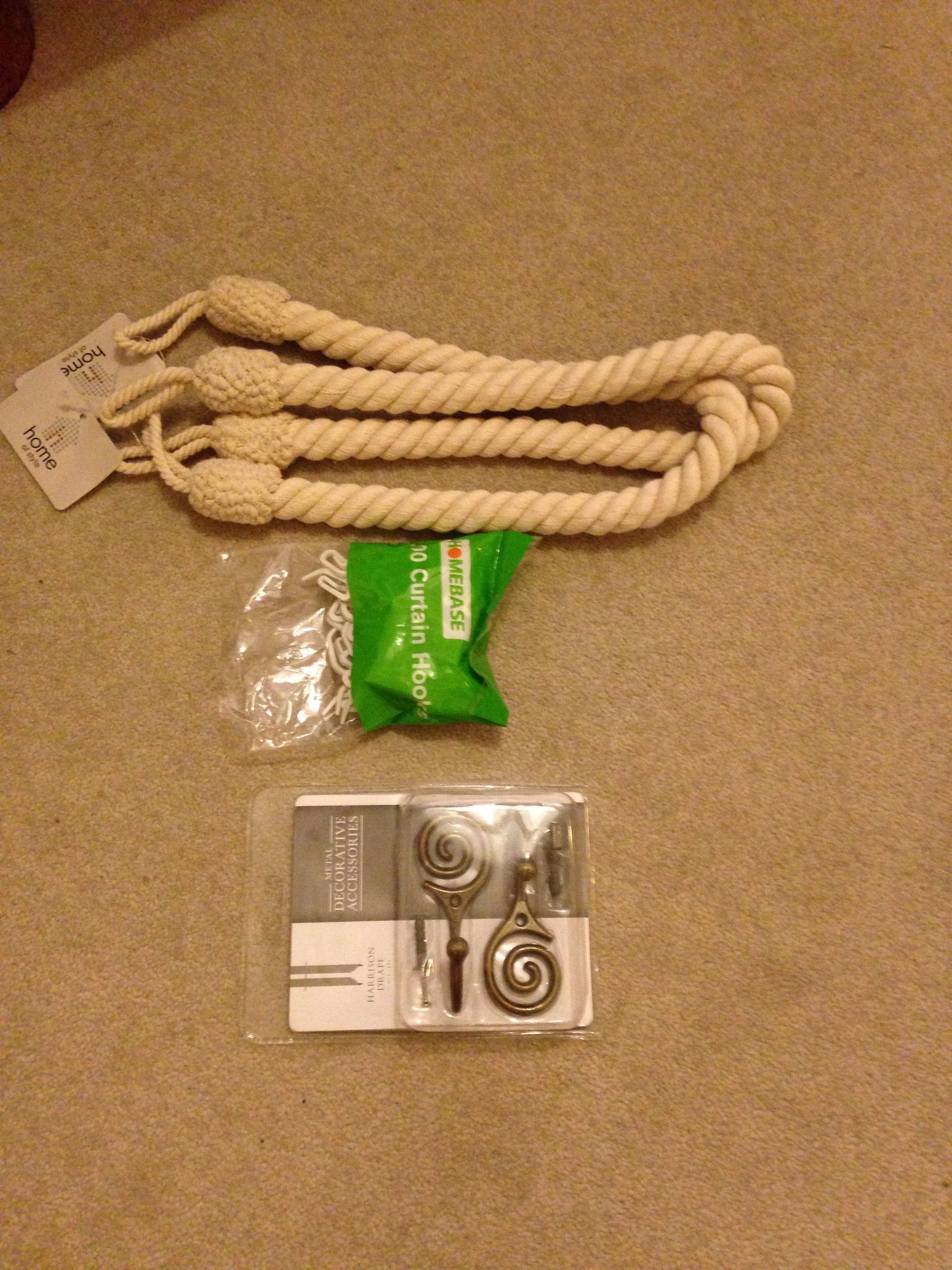 How to Put Up a Curtain Pole 9 Steps (with Pictures) Instructables