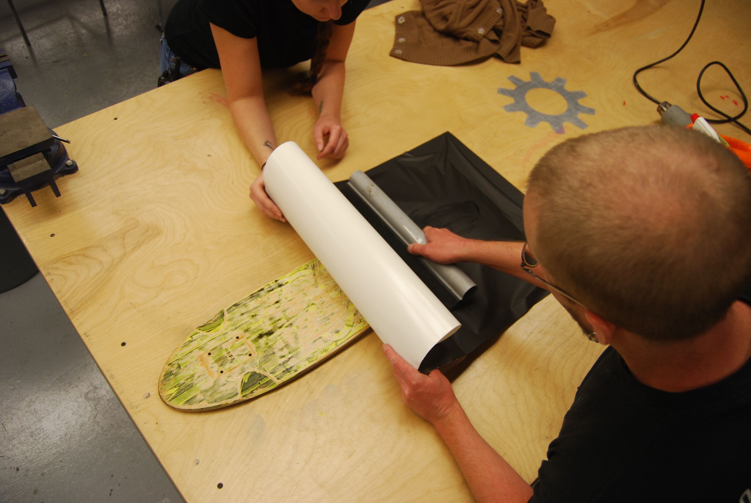 Applying Vinyl to Curved Surfaces 4 Steps (with Pictures) Instructables