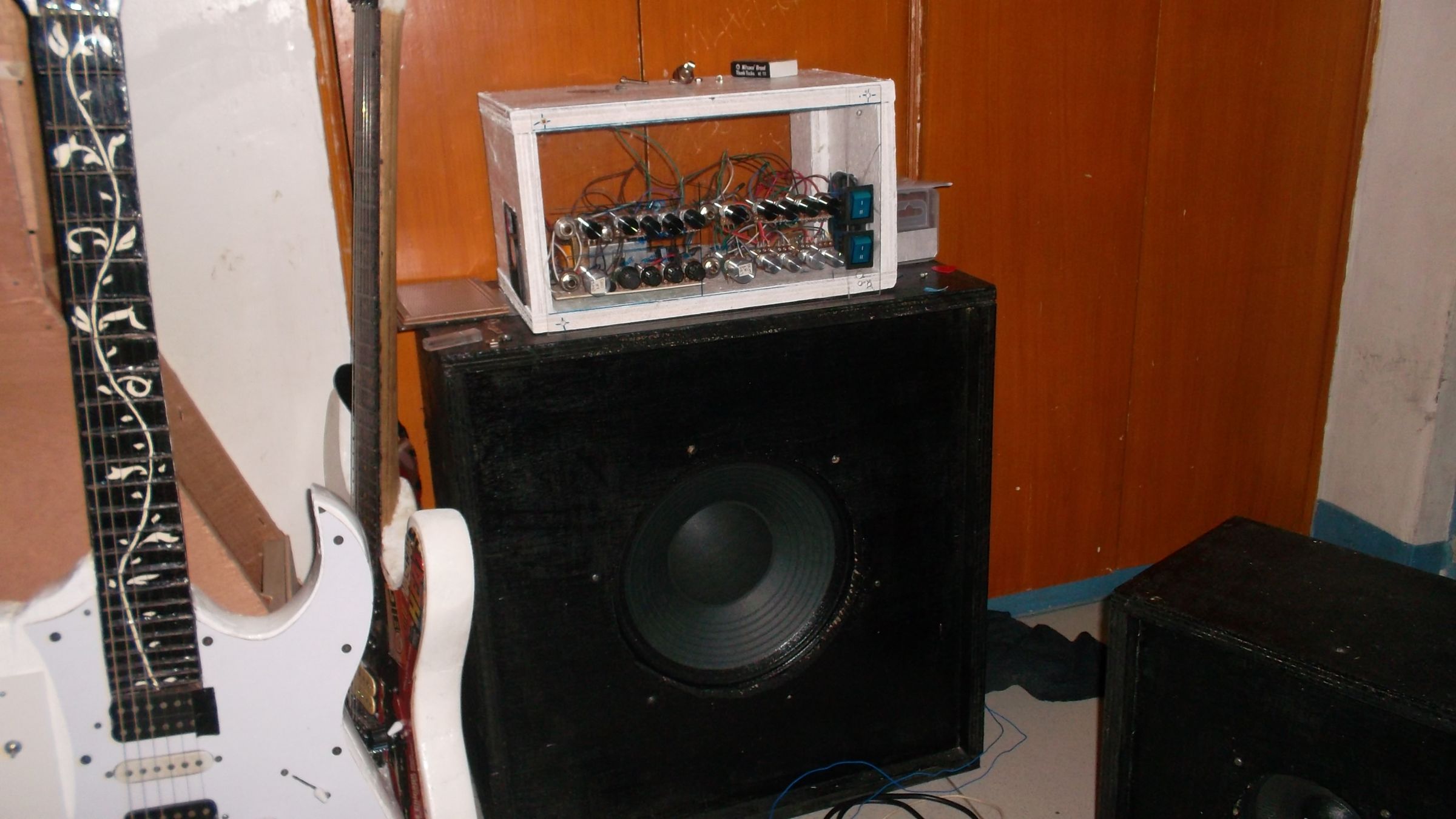 DIY Cheap Solidstate Amplifier (from Salvaged Parts) 9 Steps (with