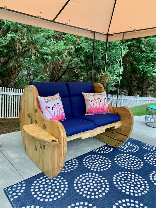 Cable Spool Pallet Bench - DIY Outdoor Seating!